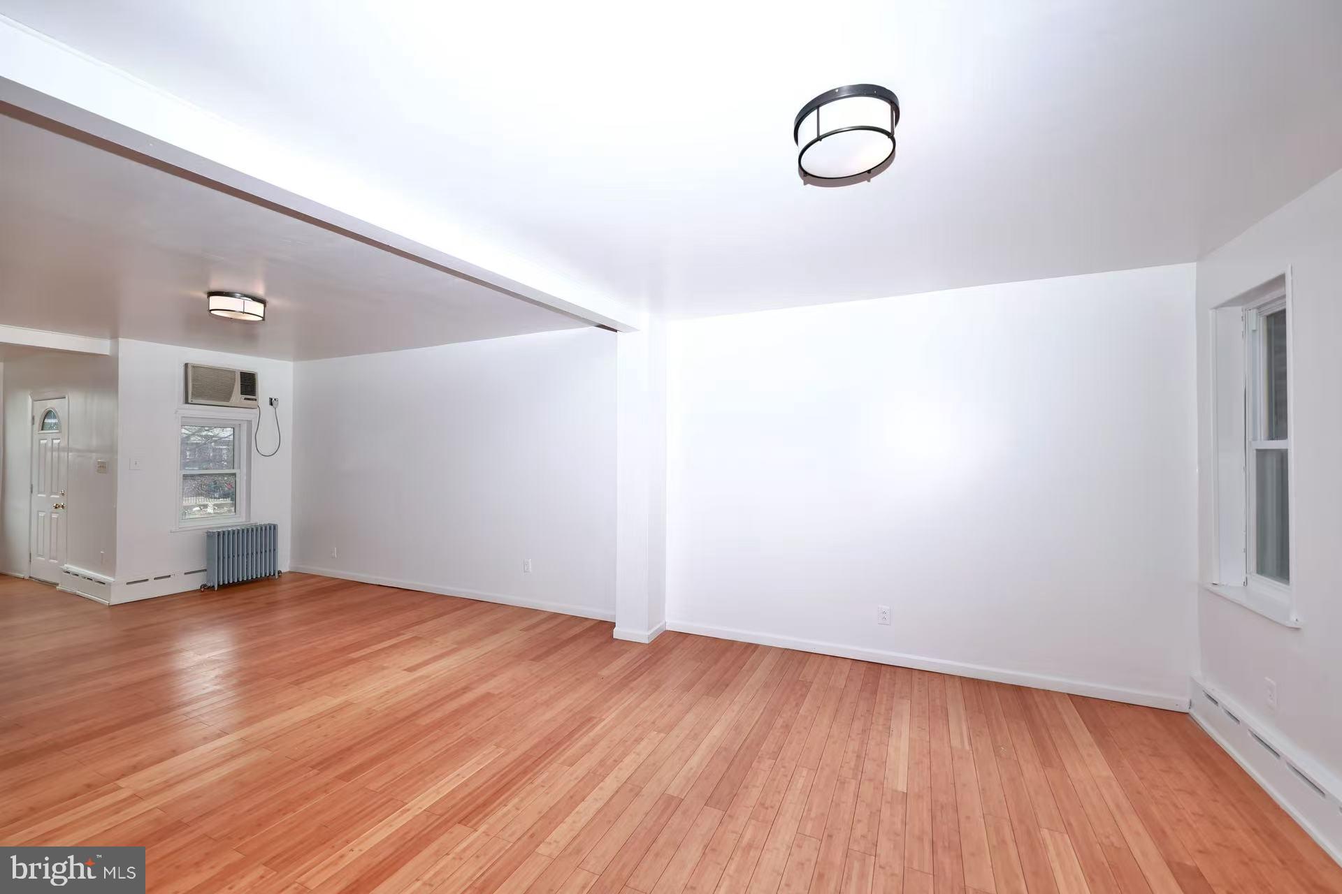 PHILADELPHIA (NORTHEAST) - Residential