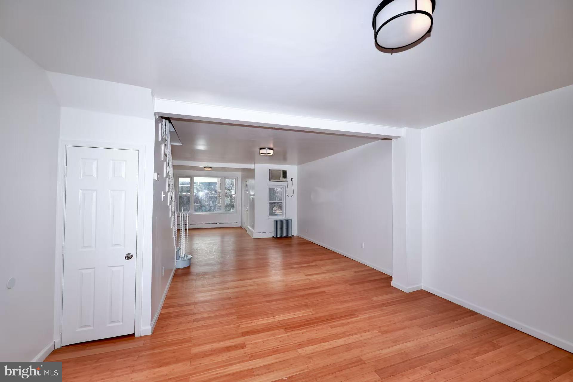 PHILADELPHIA (NORTHEAST) - Residential