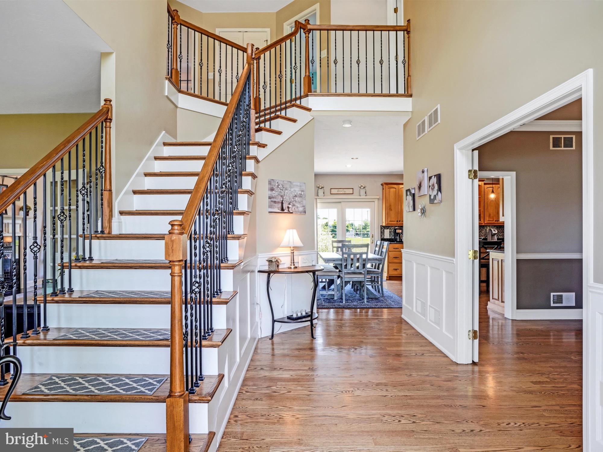 SPRING MEADOWS - Residential