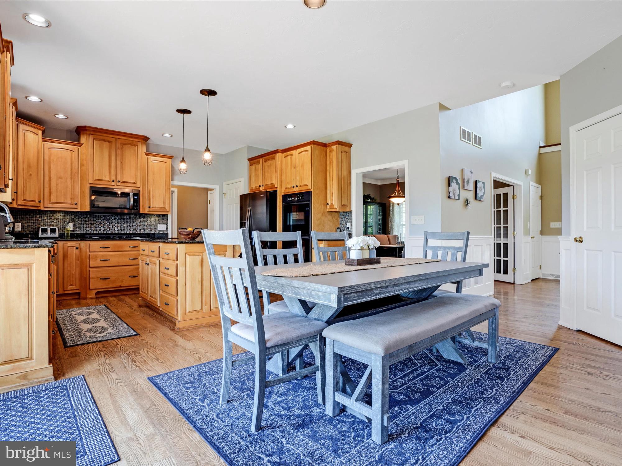SPRING MEADOWS - Residential