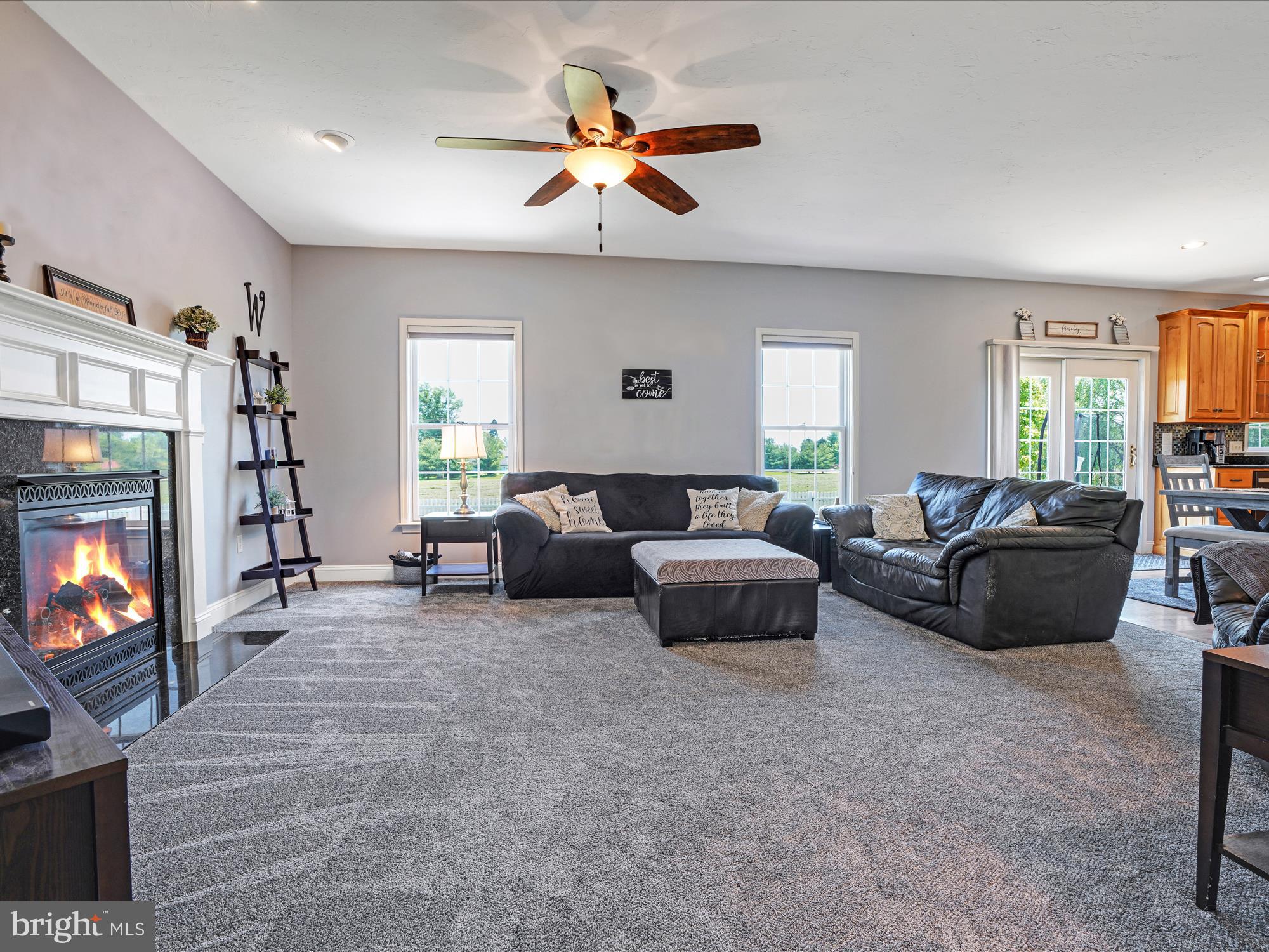 SPRING MEADOWS - Residential