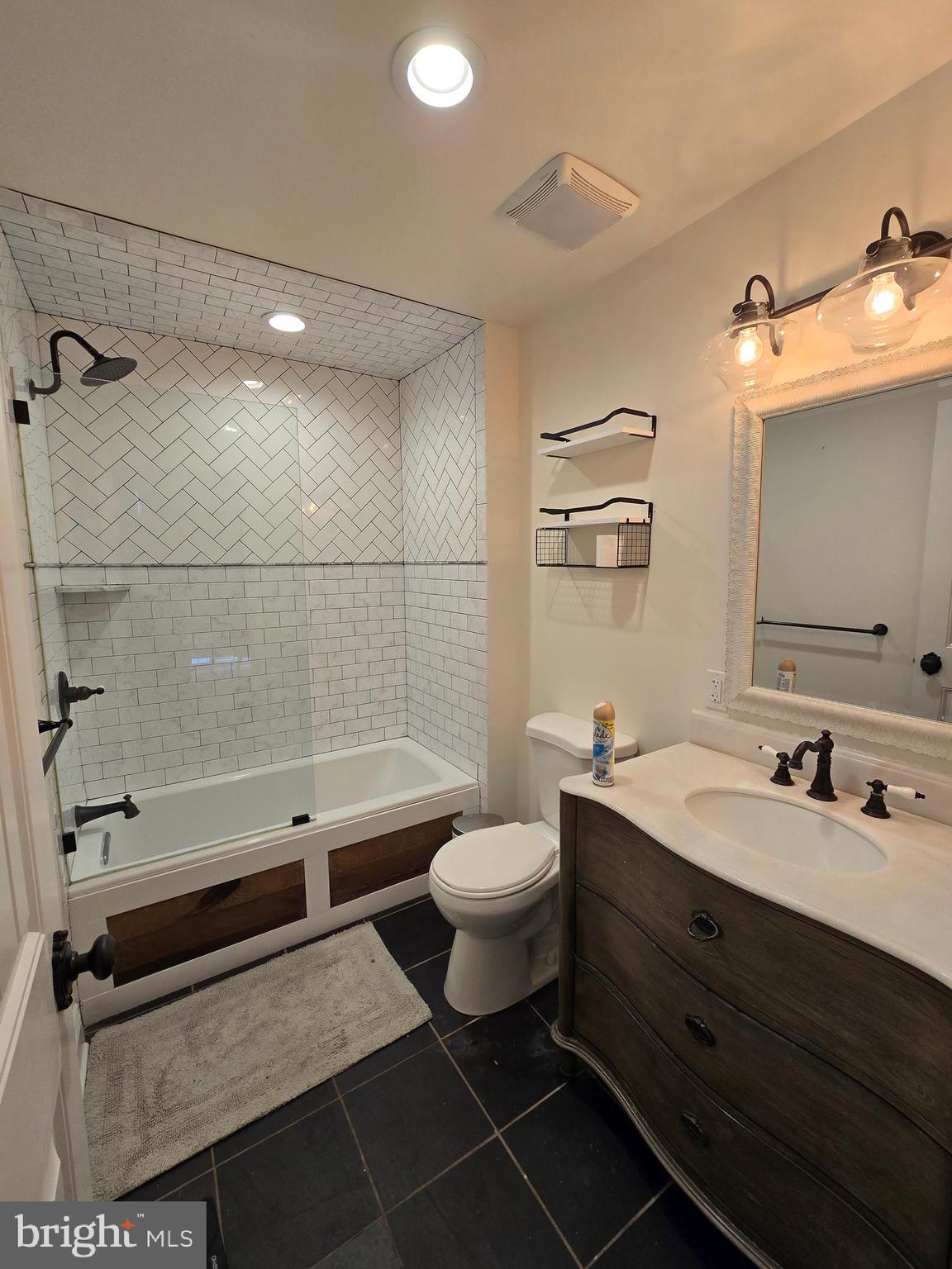 FRANCISVILLE - Residential Lease