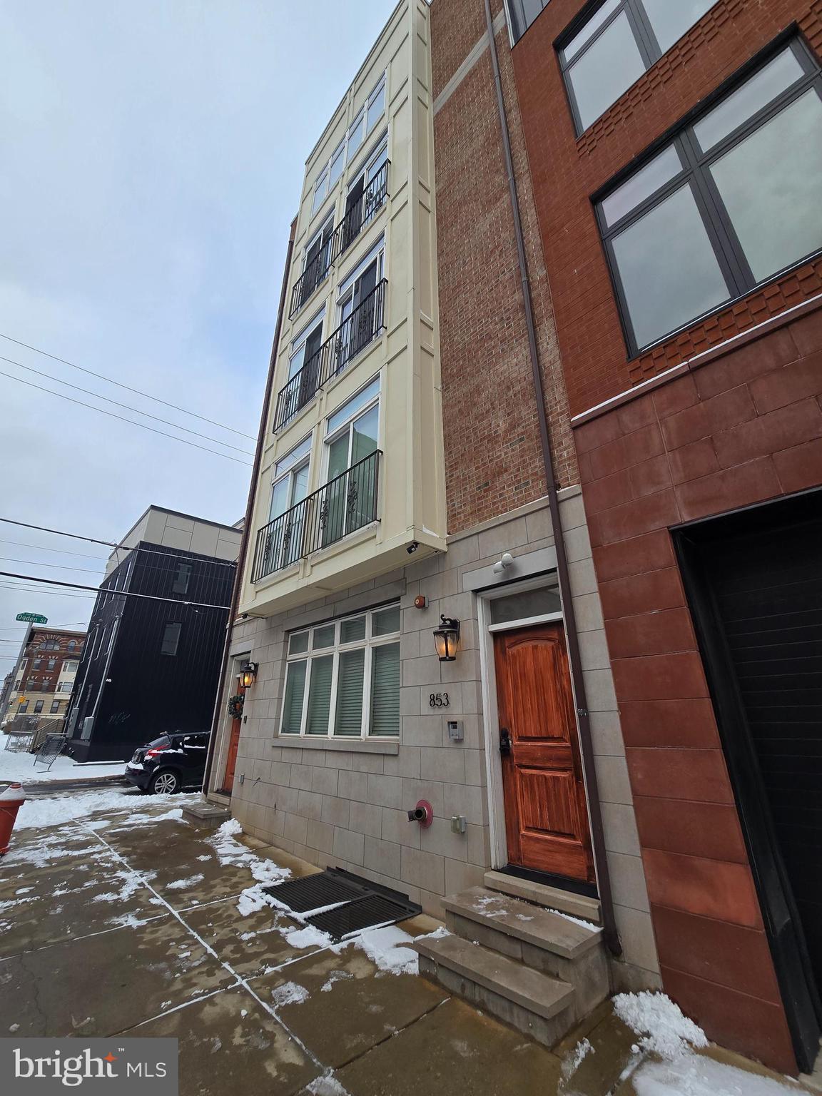Property shown in as is condition
3D/Virtual tour link available upon request. 

Welcome to our modern 1 bedroom, 1 bathroom apartment located in the heart of Philadelphia, PA. This unit features a gas range stove/oven, washer/dryer in unit, refrigerator, balcony, dishwasher, intercom, microwave, hood vent, central A/C, recessed lighting, and garbage disposal. With sleek finishes and convenient amenities, this apartment is perfect for those looking for a comfortable and stylish living space. Don't miss out on the opportunity to make this apartment your new home!