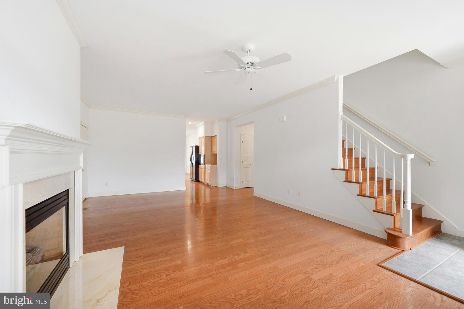 EASTON CLUB - Residential