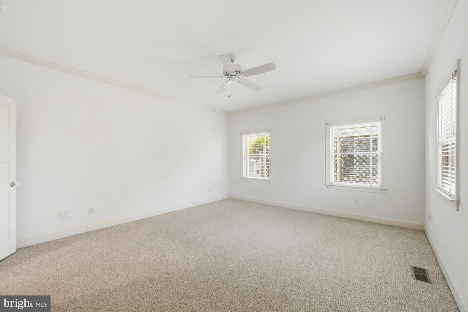 EASTON CLUB - Residential