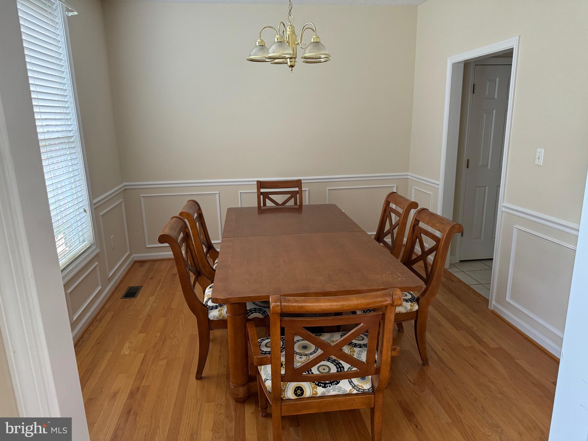 COLONIAL PARK - Residential Lease