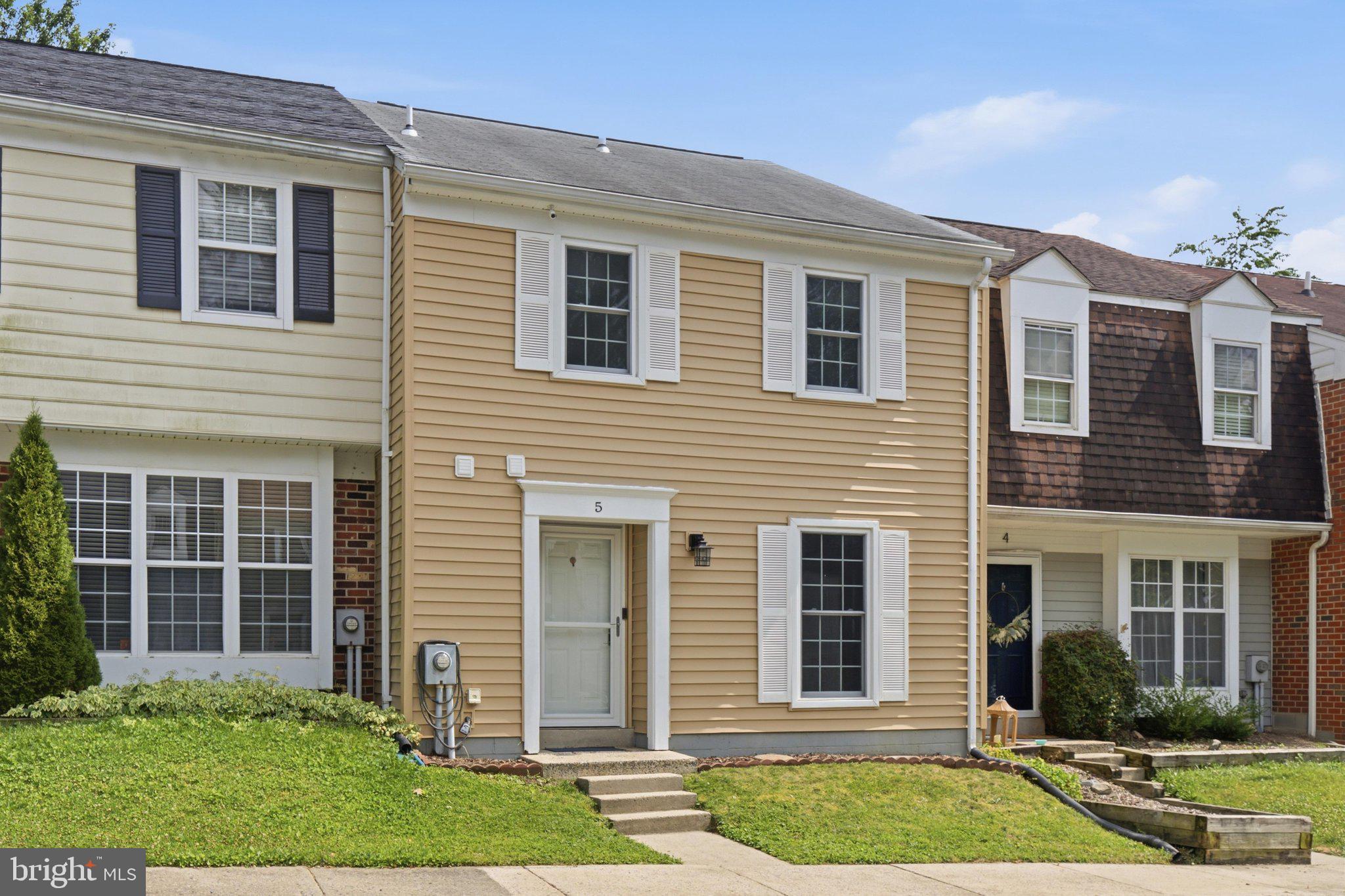 GLADE TOWN - Residential