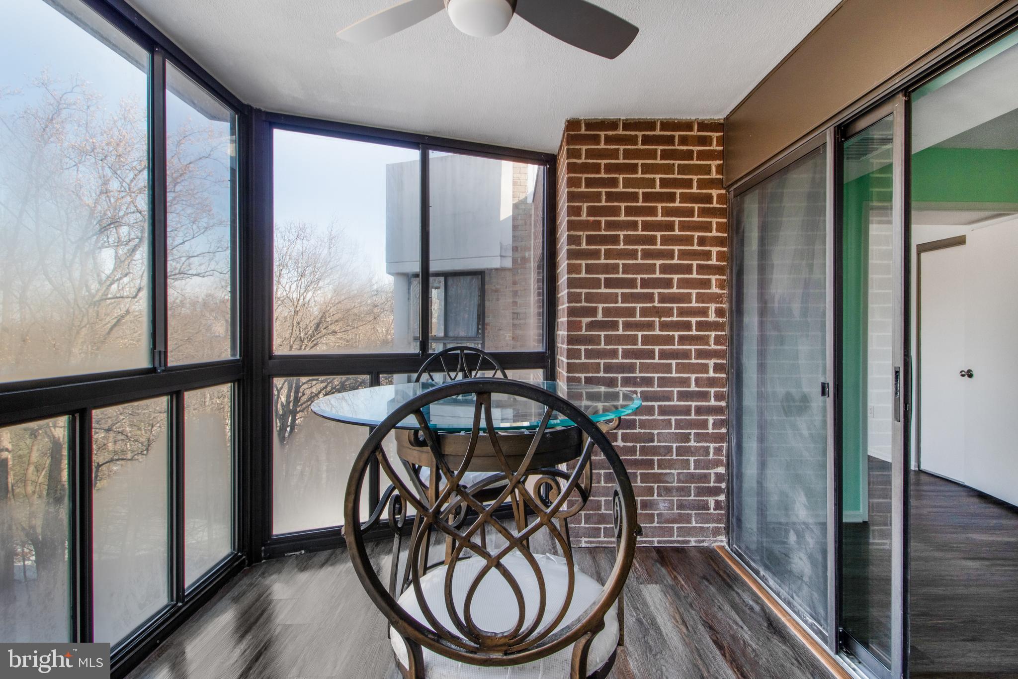 LEISURE WORLD - Residential