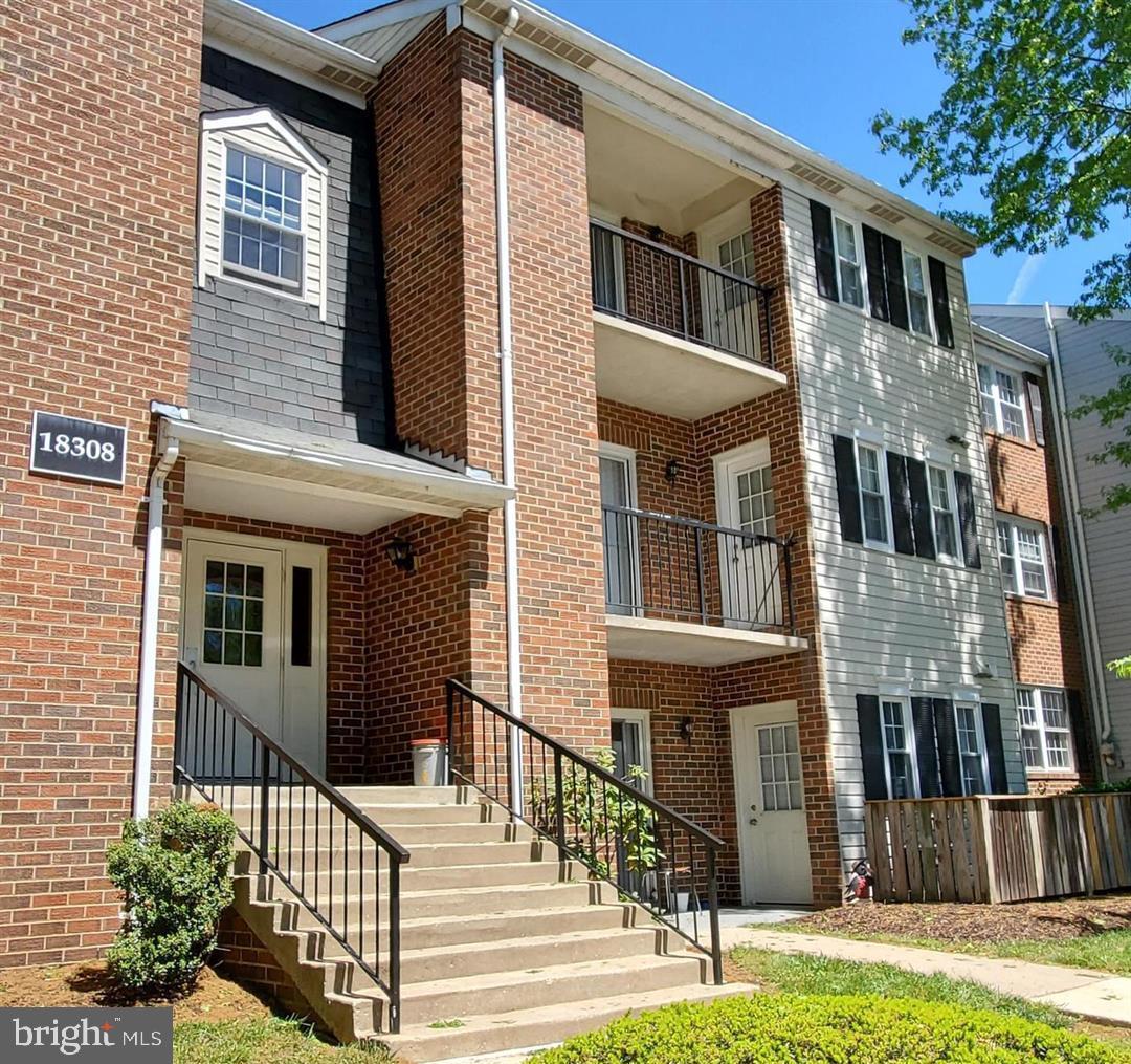FLOWER HILL - Residential Lease