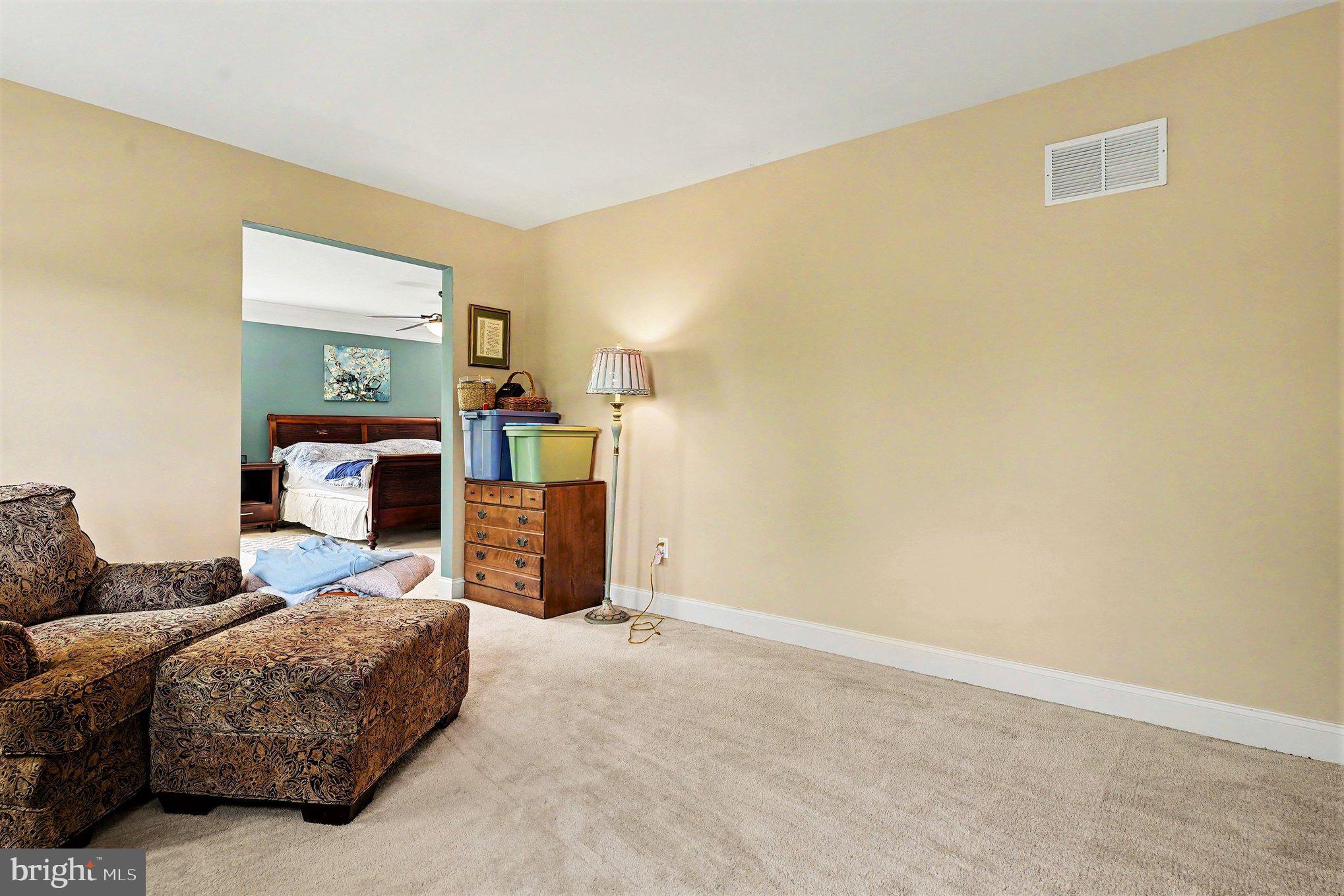 WINDSOR SQUARE - Residential