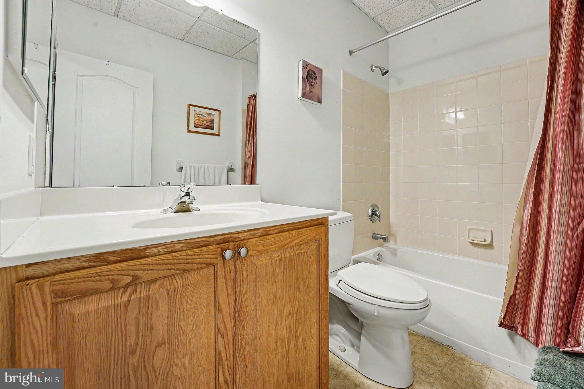WINDSOR SQUARE - Residential