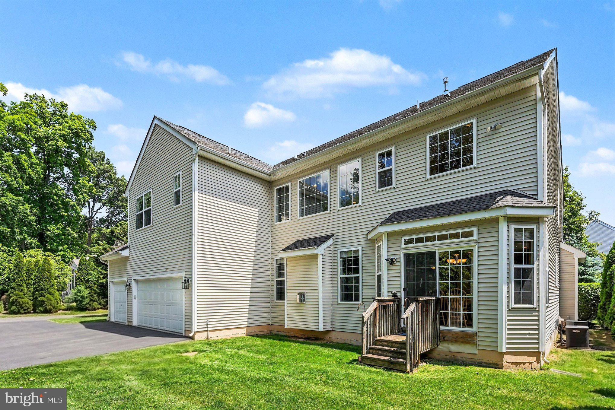 WINDSOR SQUARE - Residential