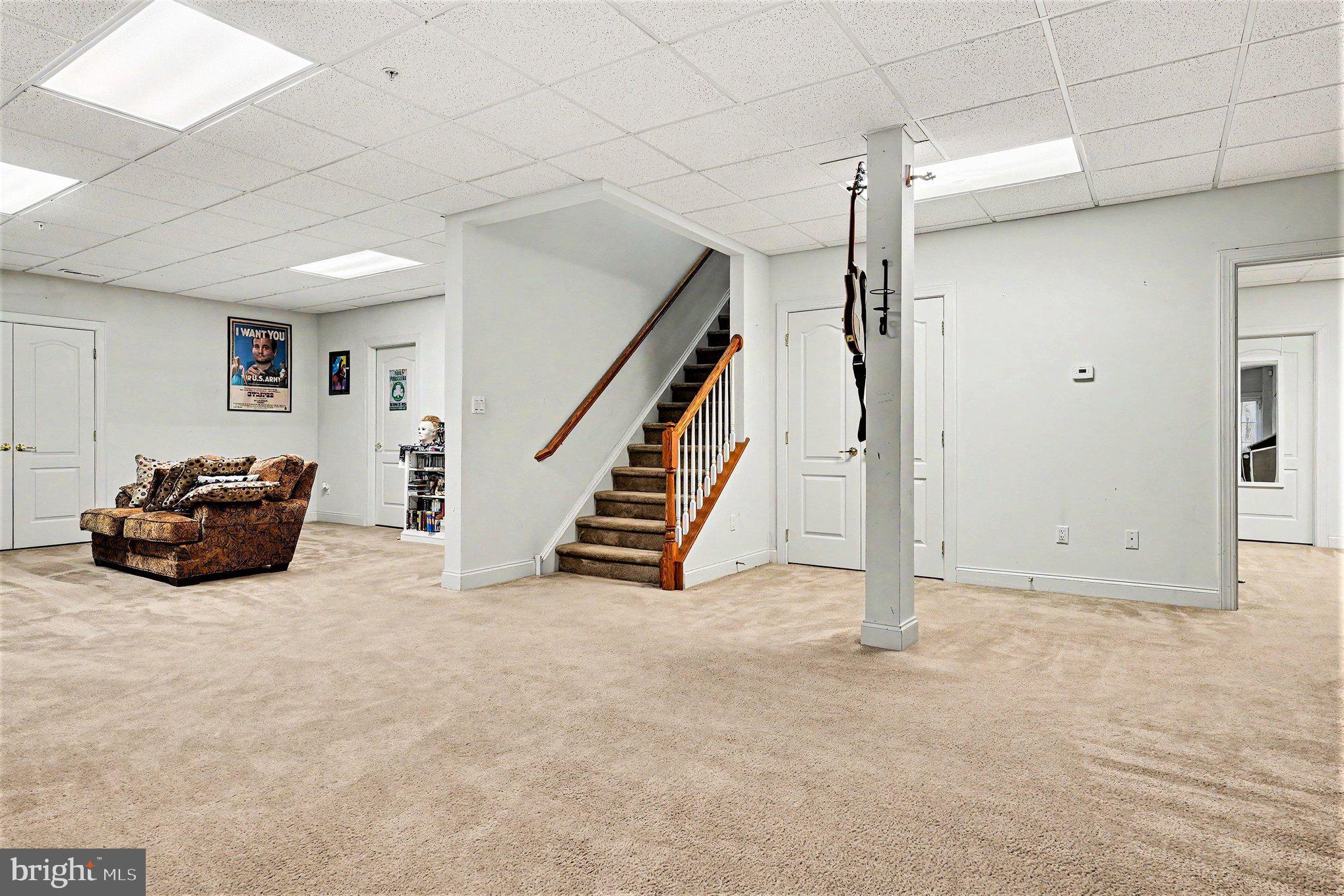 WINDSOR SQUARE - Residential