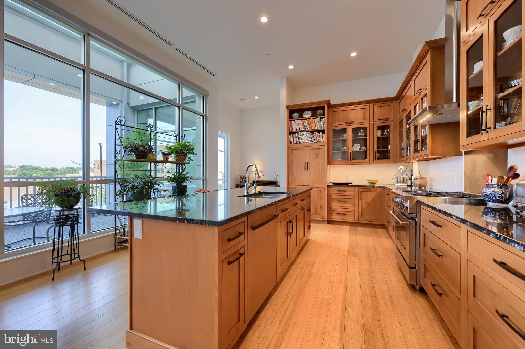 101 NORTH QUEEN - Residential