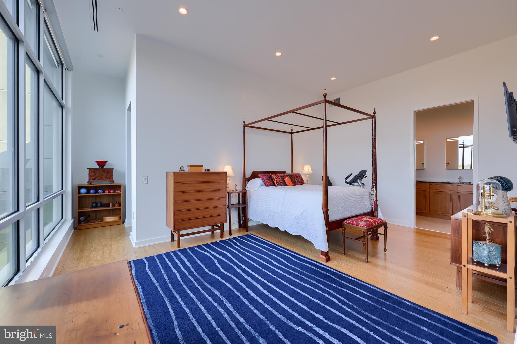 101 NORTH QUEEN - Residential