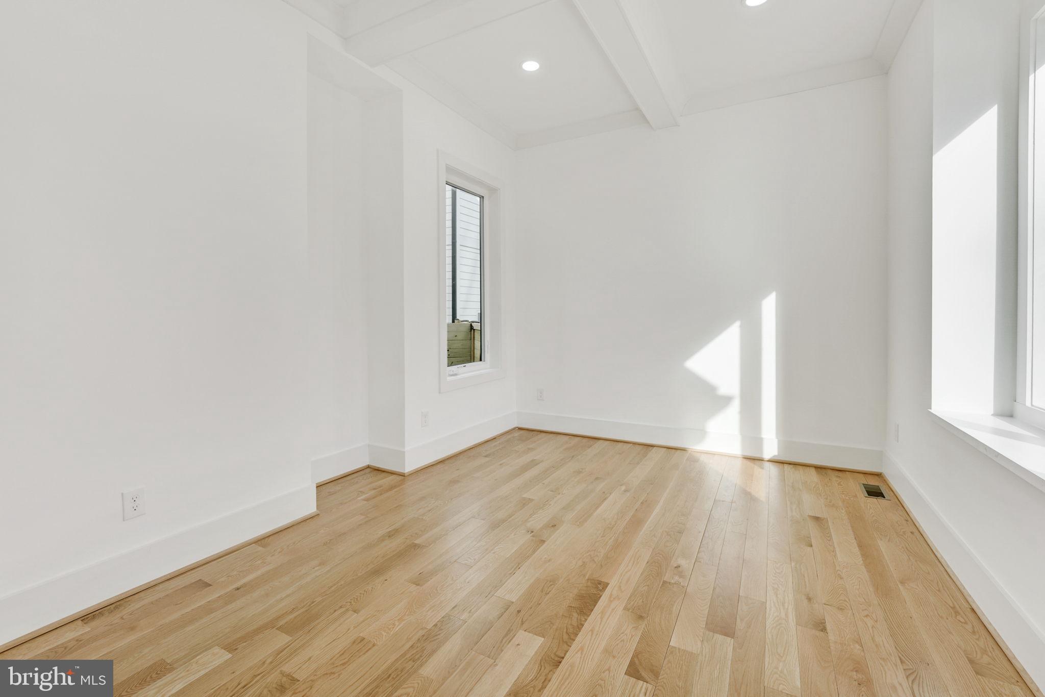 EAST FALLS CHURCH - Residential
