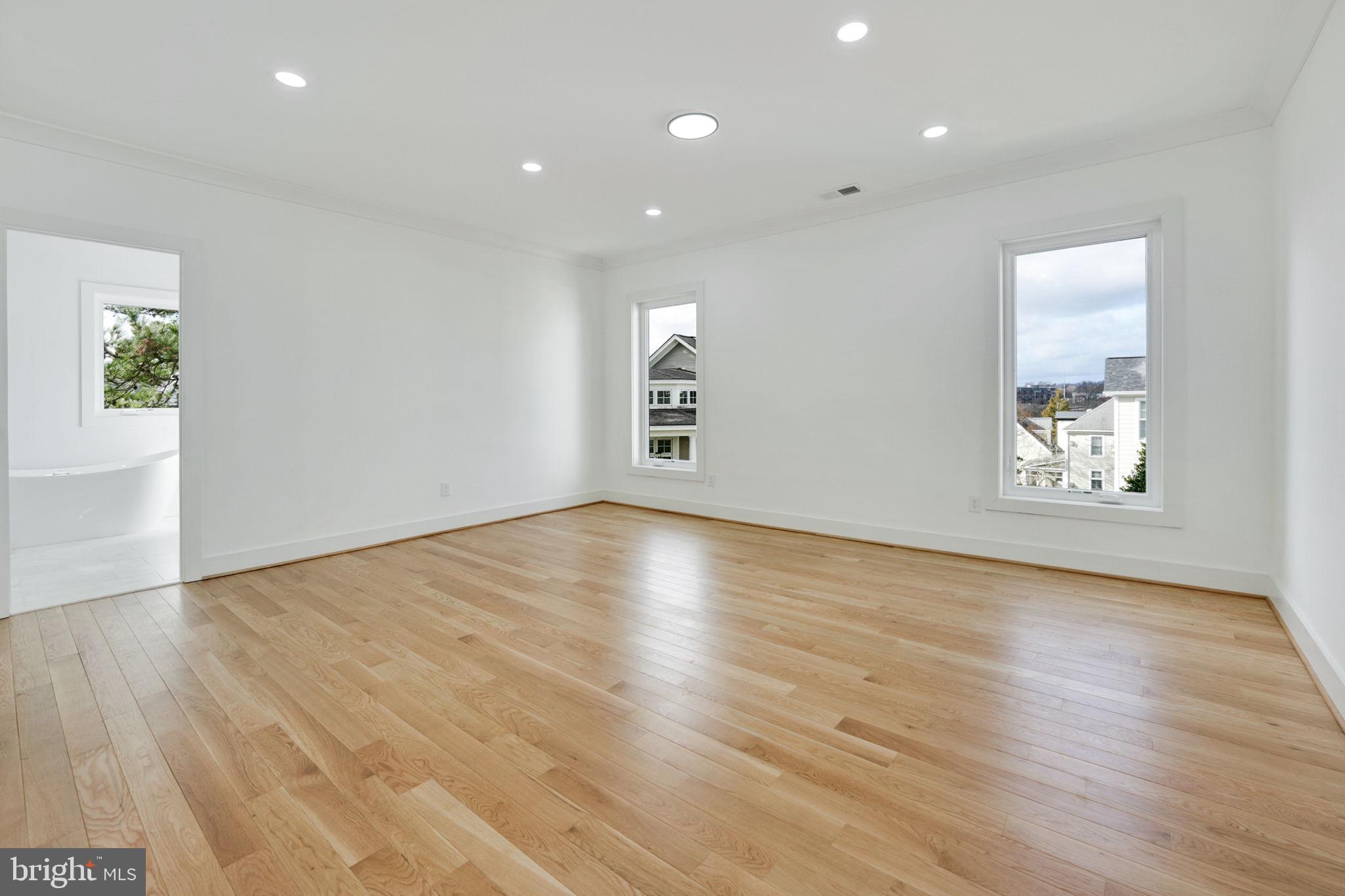 EAST FALLS CHURCH - Residential
