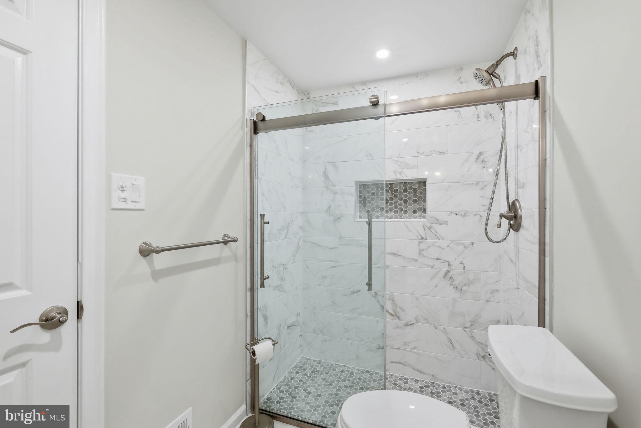 LEESBURG COUNTRY CLUB - Residential