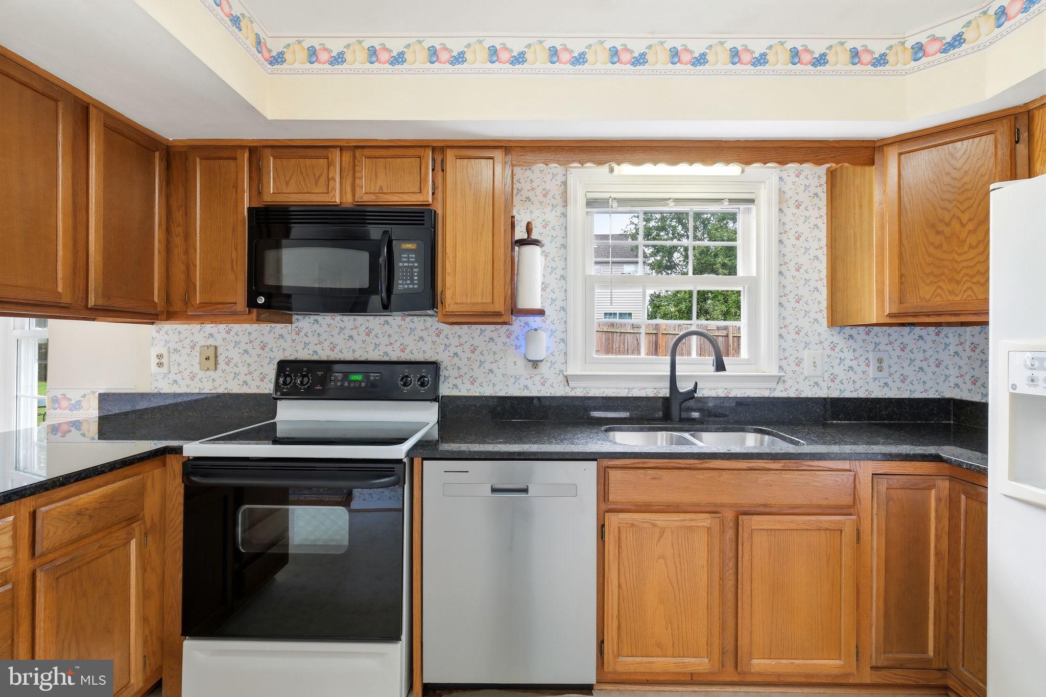 LEESBURG COUNTRY CLUB - Residential