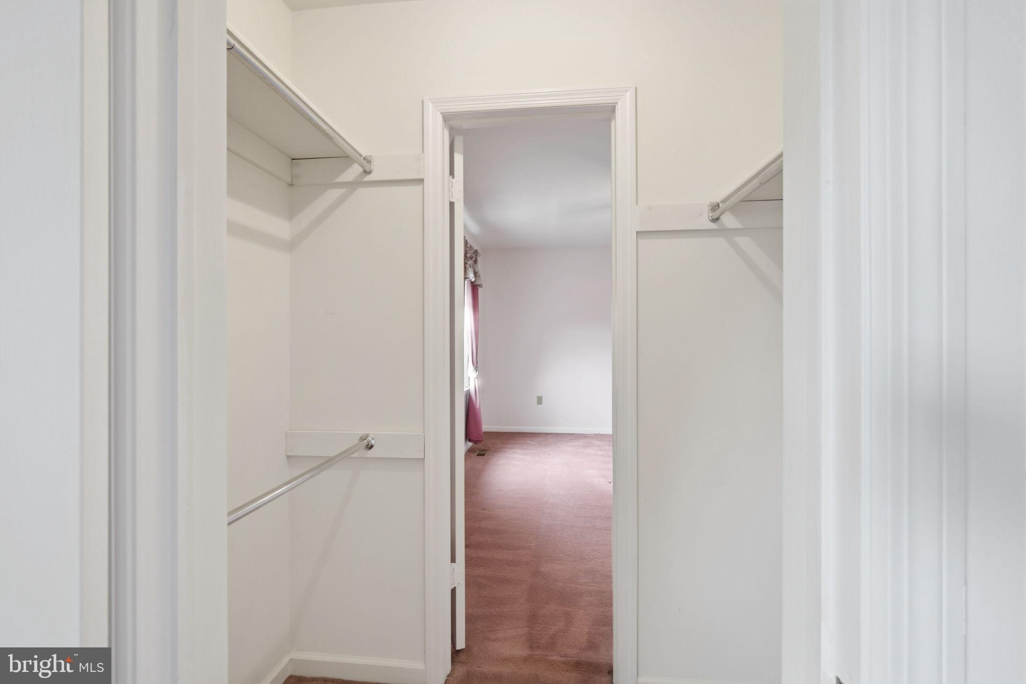 LEESBURG COUNTRY CLUB - Residential