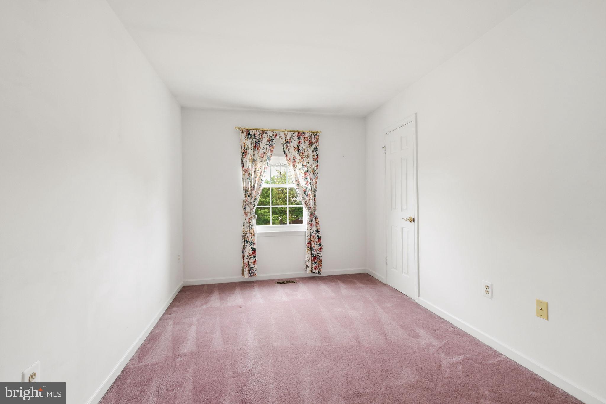 LEESBURG COUNTRY CLUB - Residential