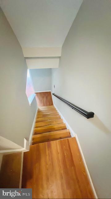 TRAILSIDE - Residential Lease