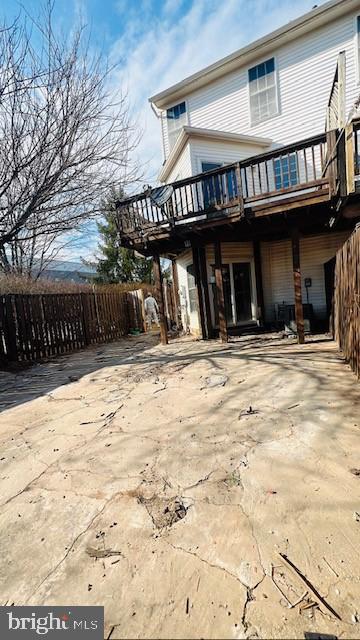 TRAILSIDE - Residential Lease