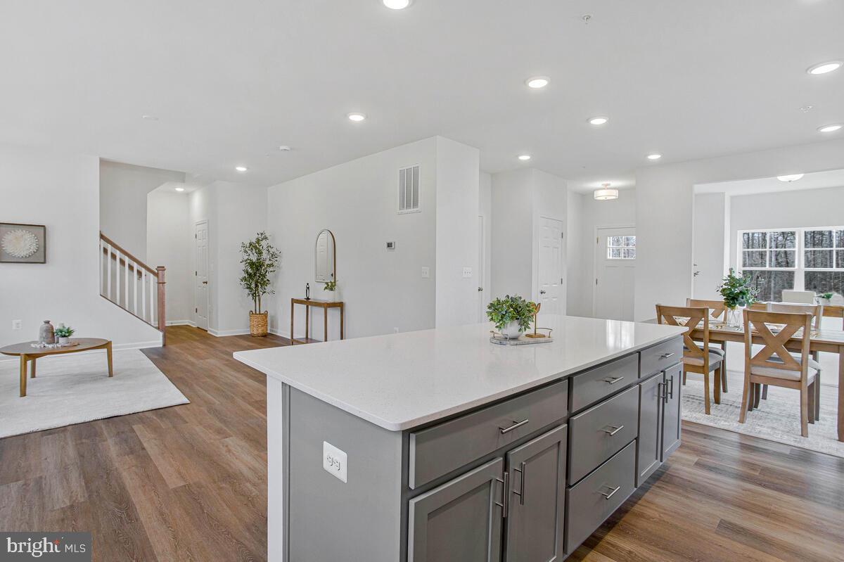 KENT ISLAND ESTATES - Residential