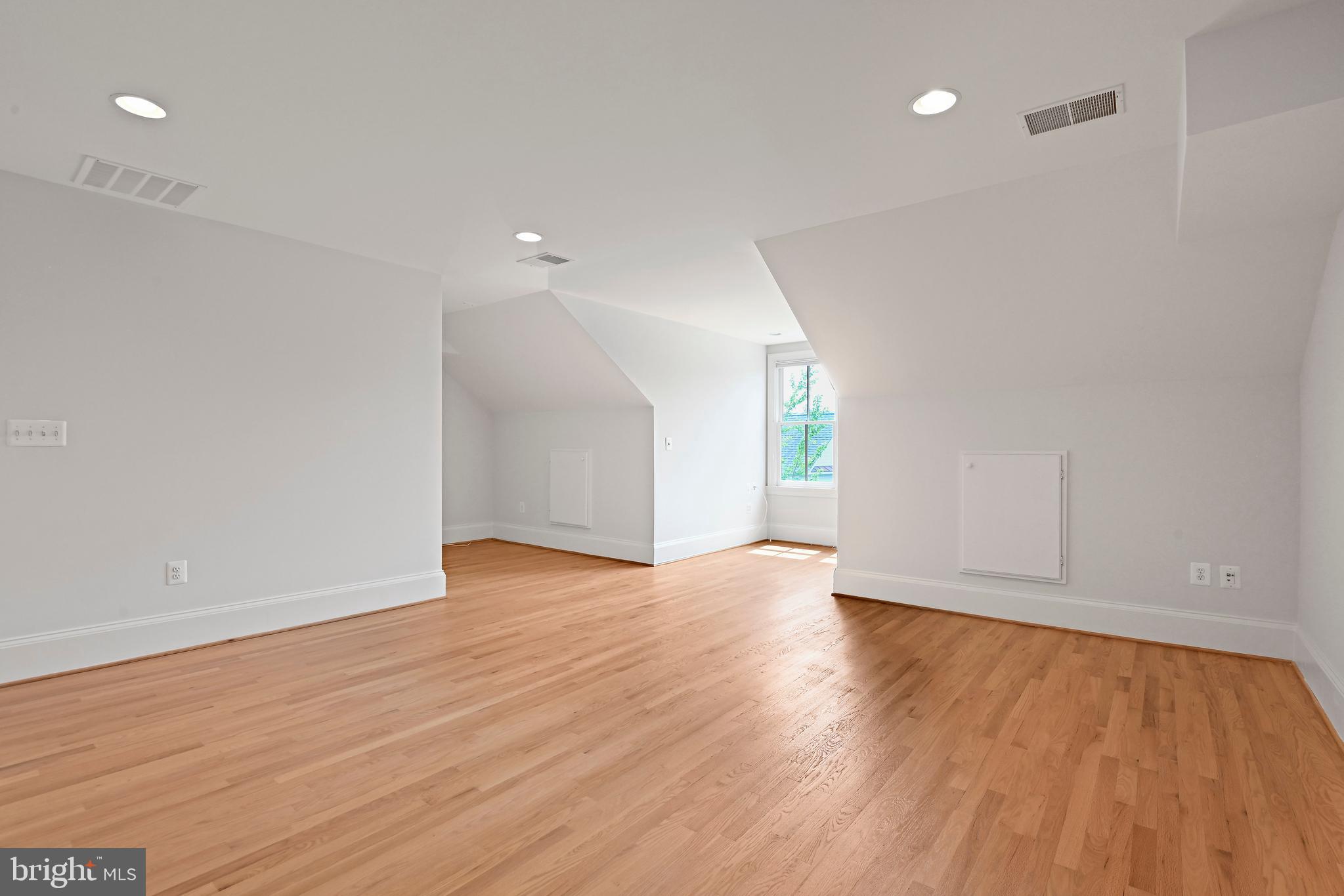 EVANS FARM - Residential