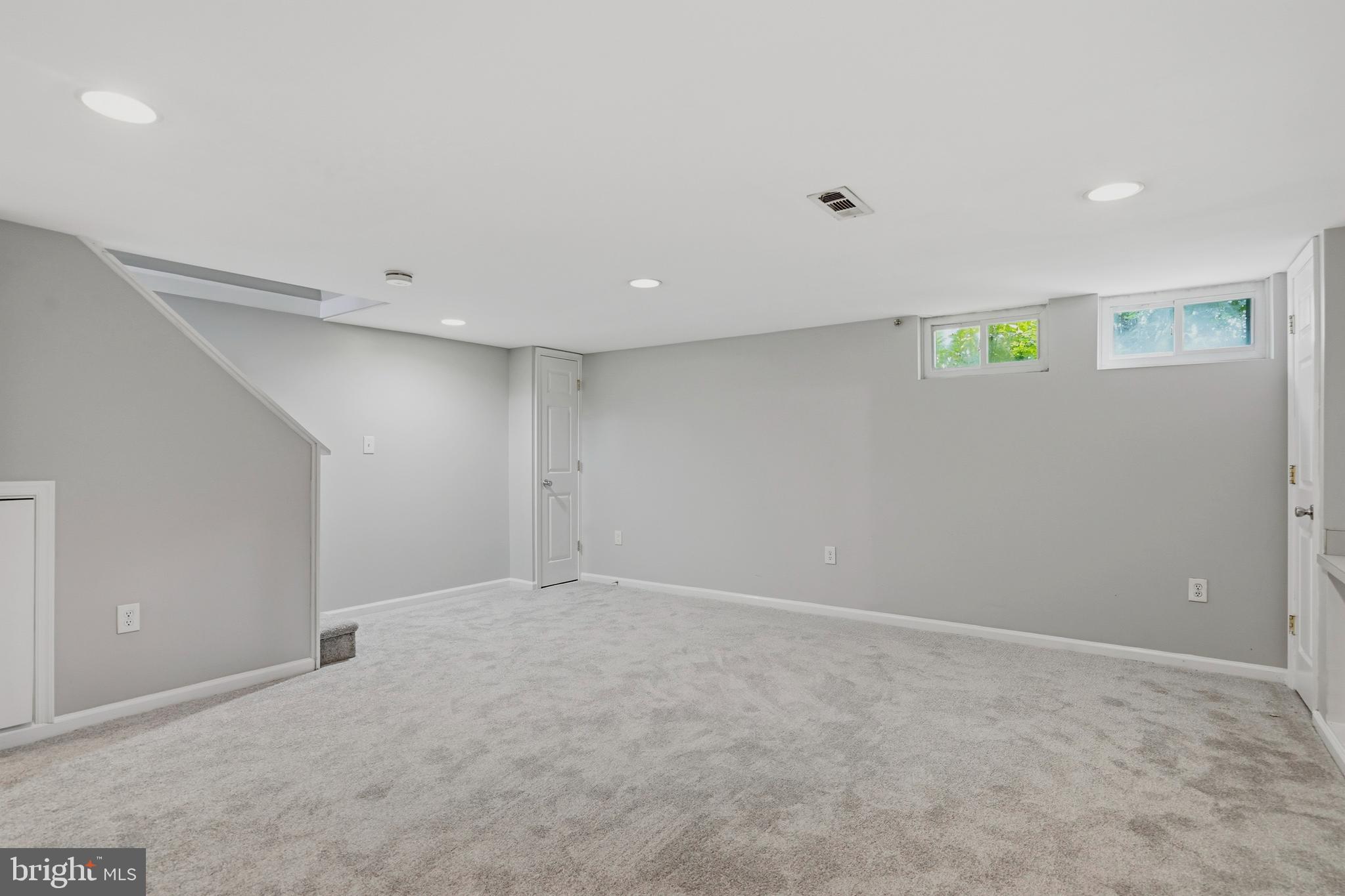 LOCH RAVEN MANOR - Residential