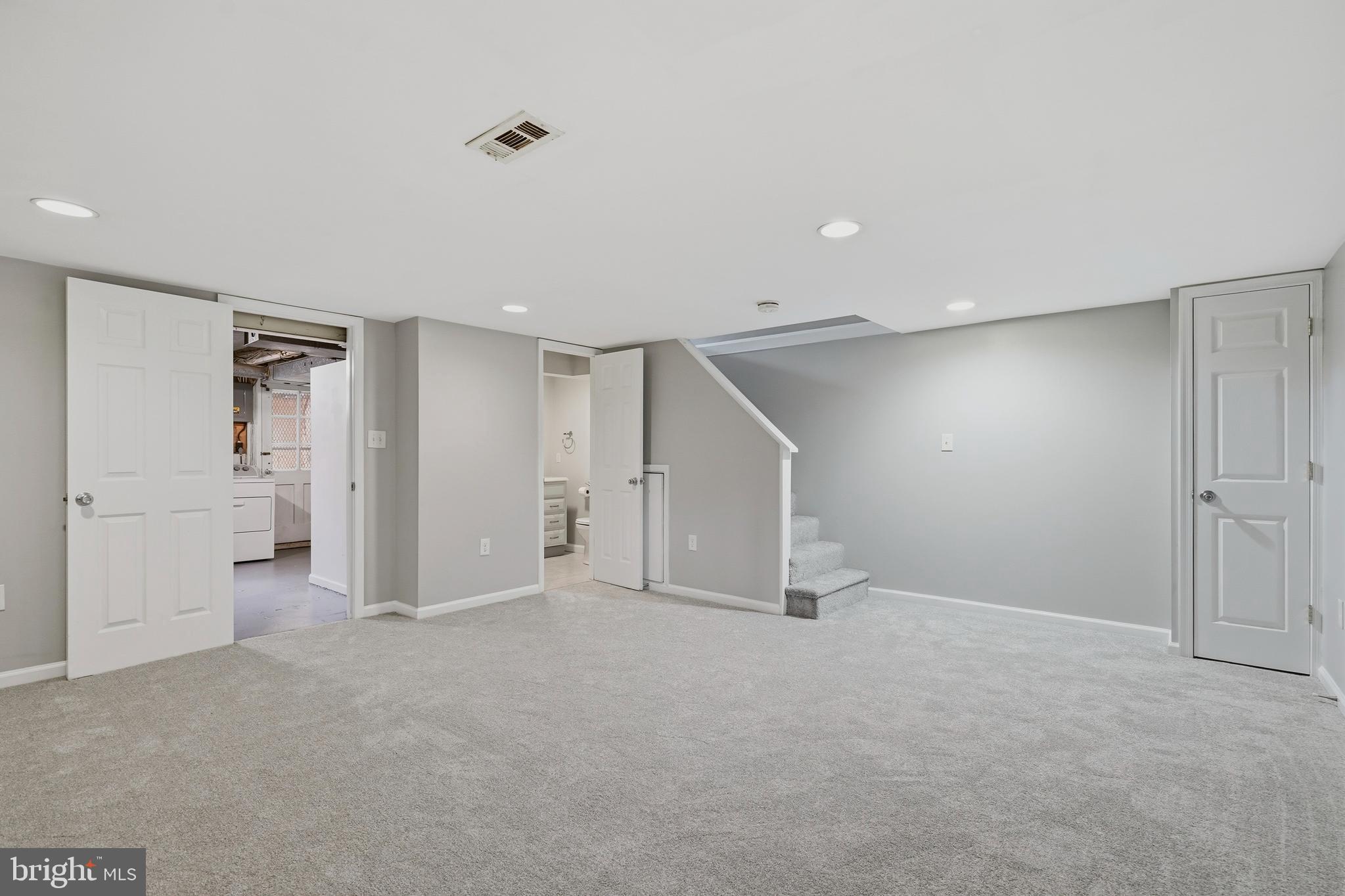 LOCH RAVEN MANOR - Residential
