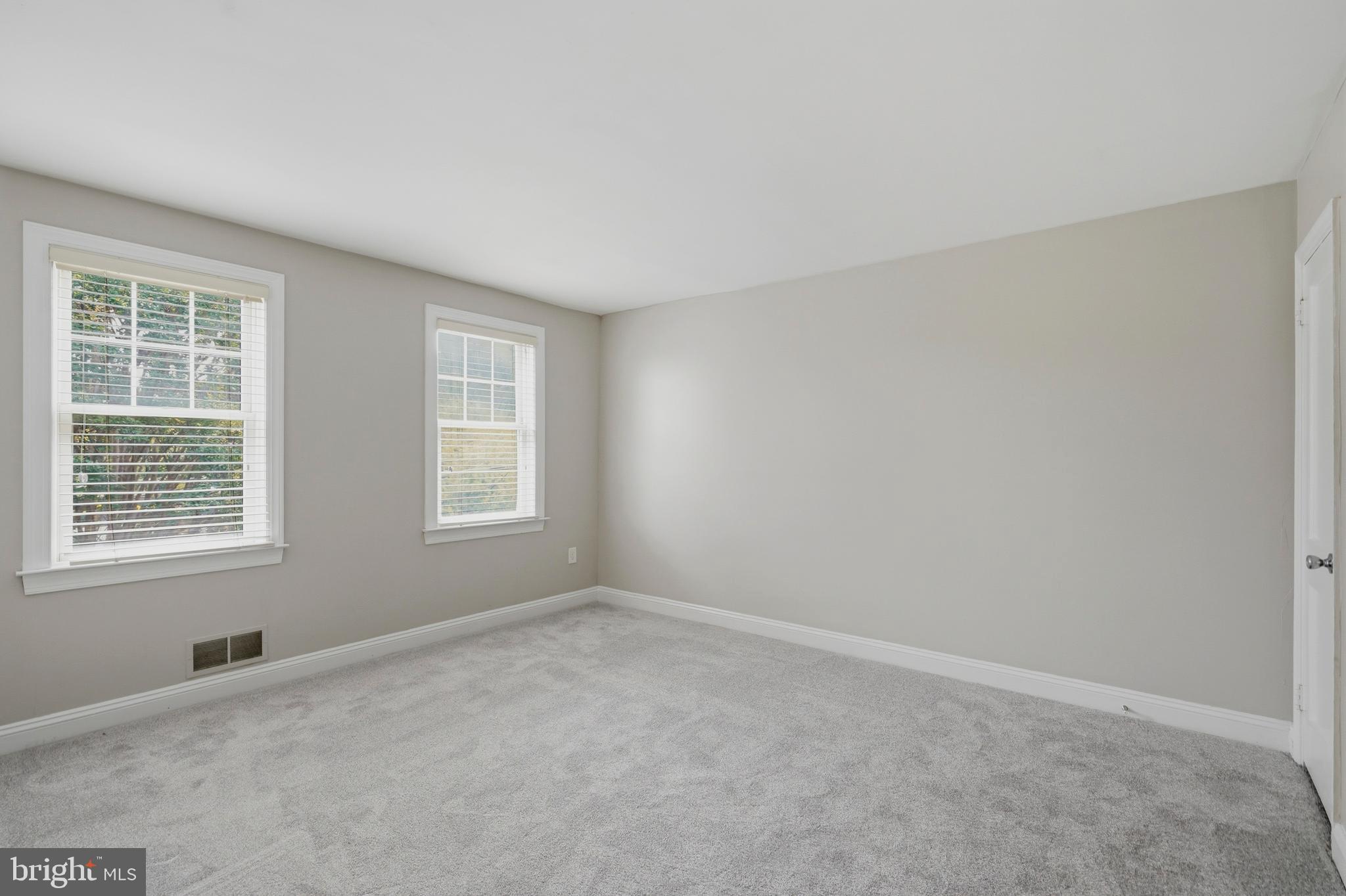 LOCH RAVEN MANOR - Residential