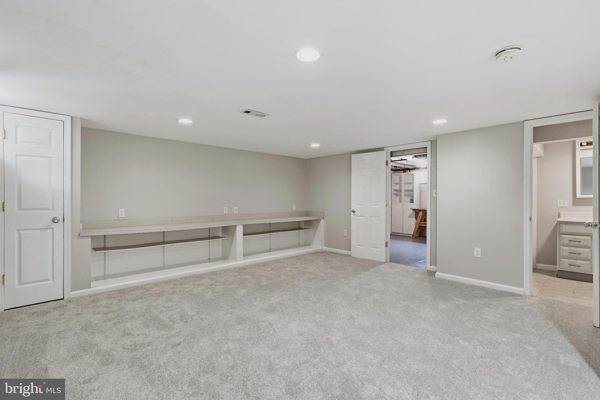 LOCH RAVEN MANOR - Residential