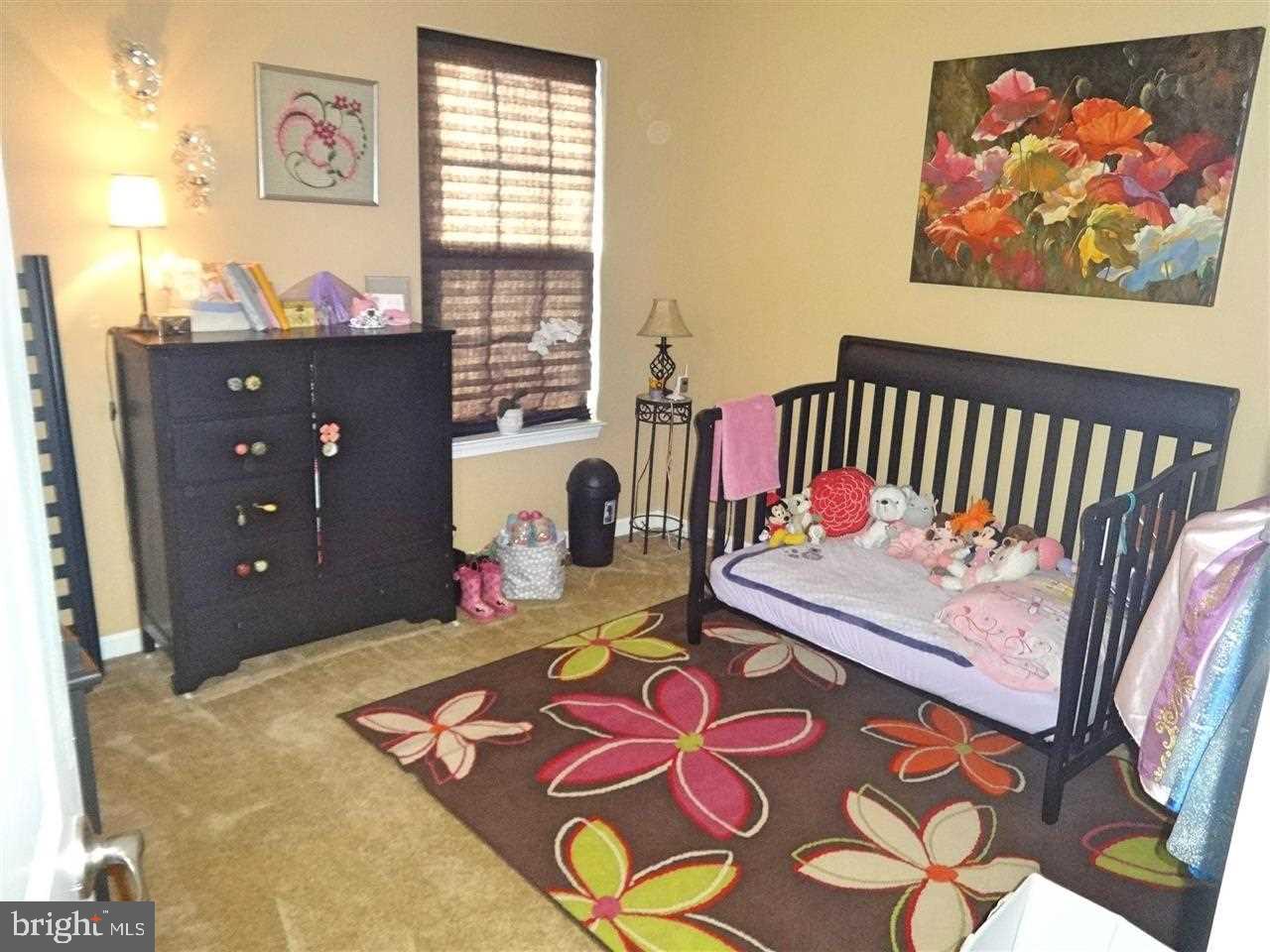 SOUTH POINTE - Residential Lease