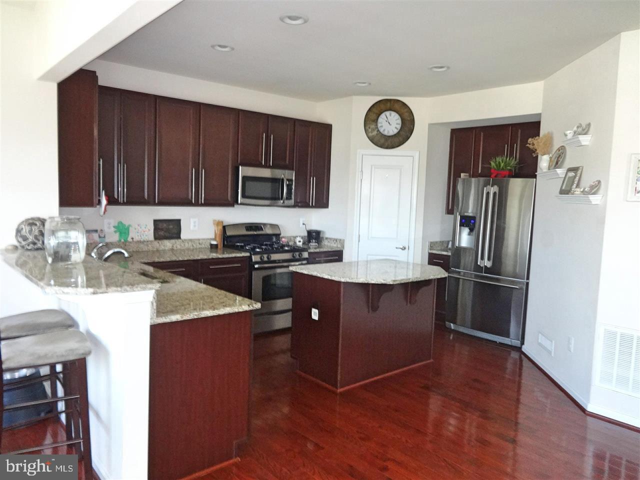 SOUTH POINTE - Residential Lease