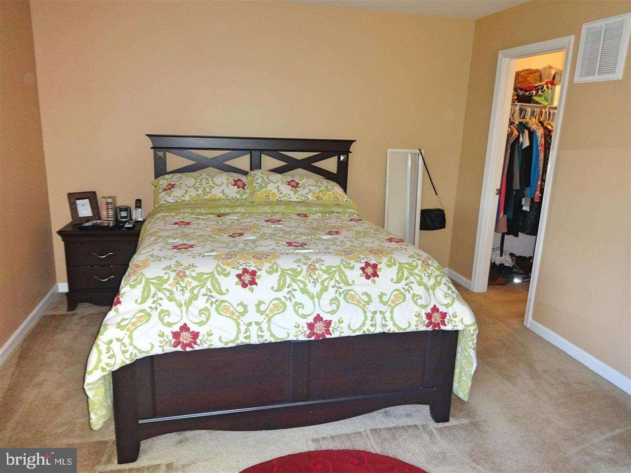 SOUTH POINTE - Residential Lease