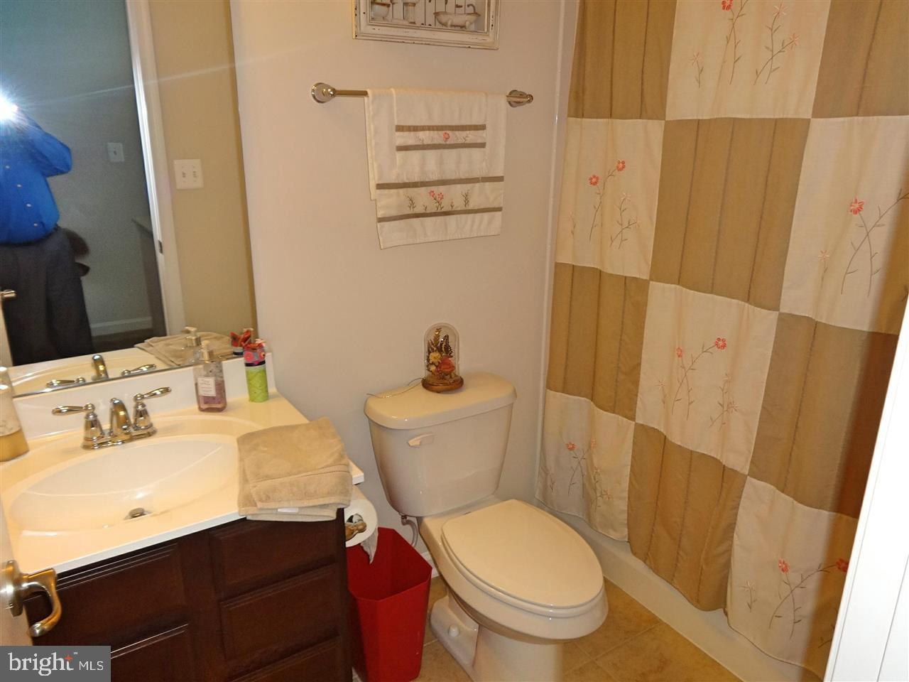 SOUTH POINTE - Residential Lease