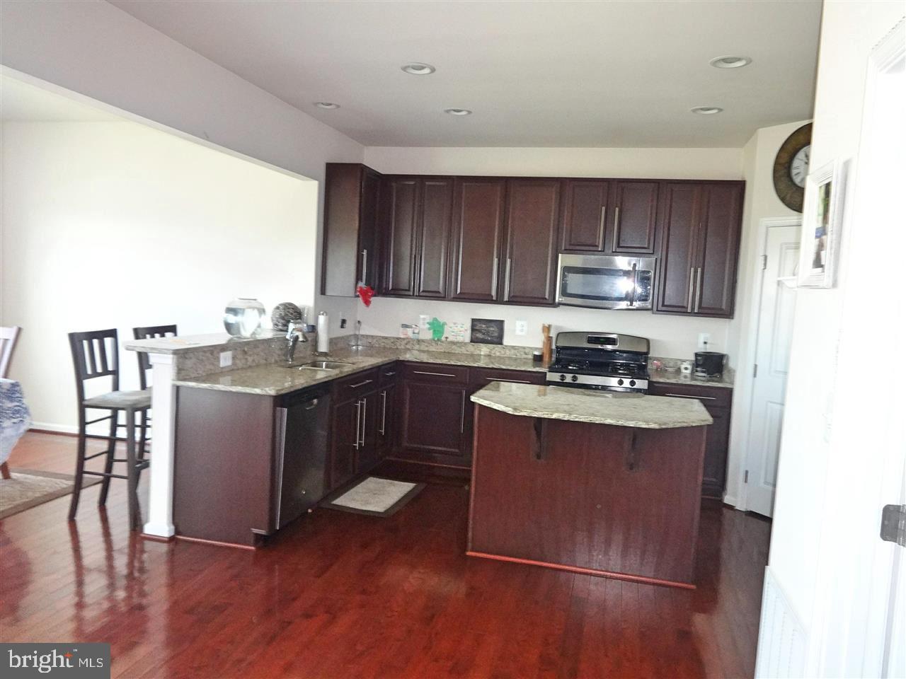 SOUTH POINTE - Residential Lease
