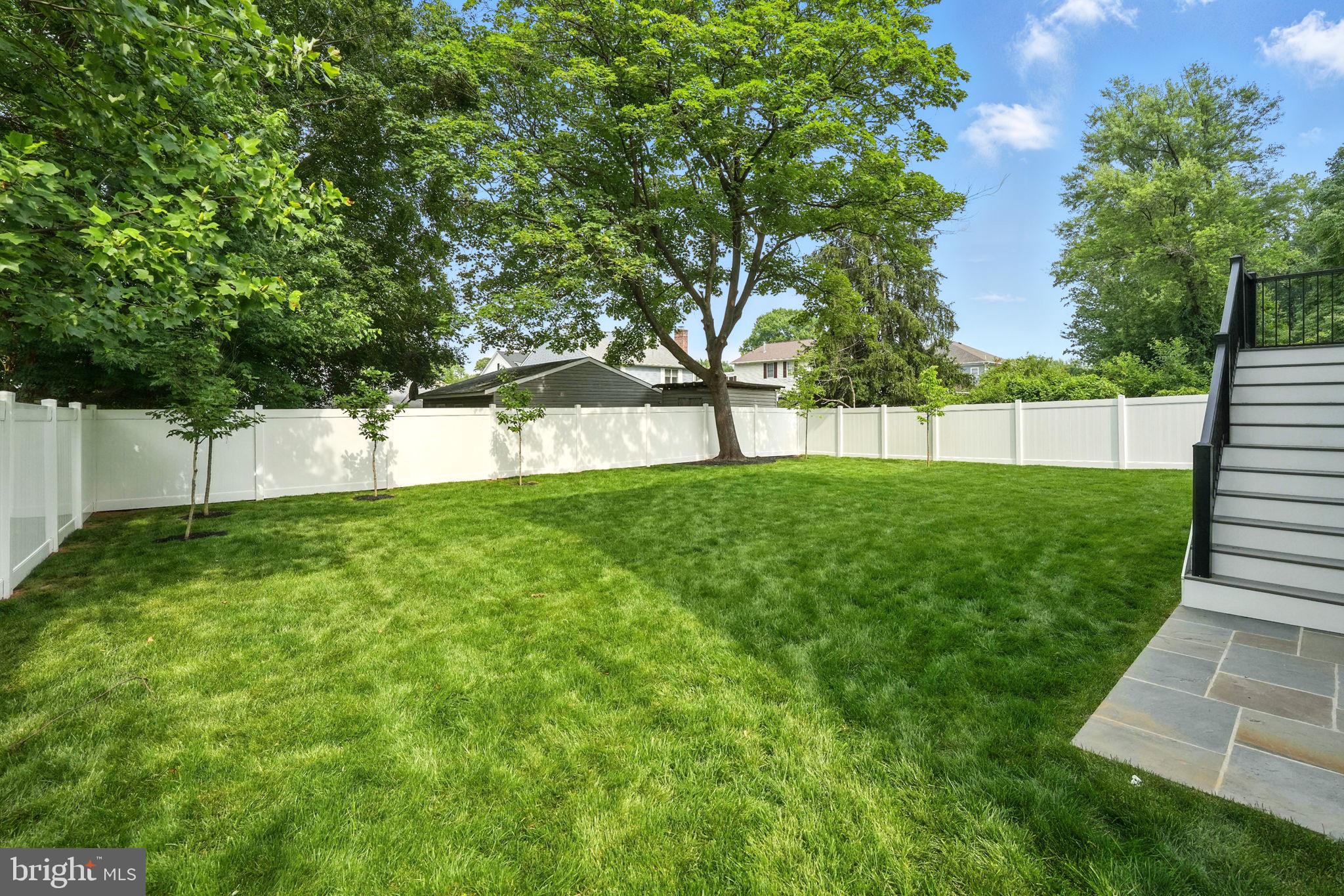 PIMMIT HILLS - Residential