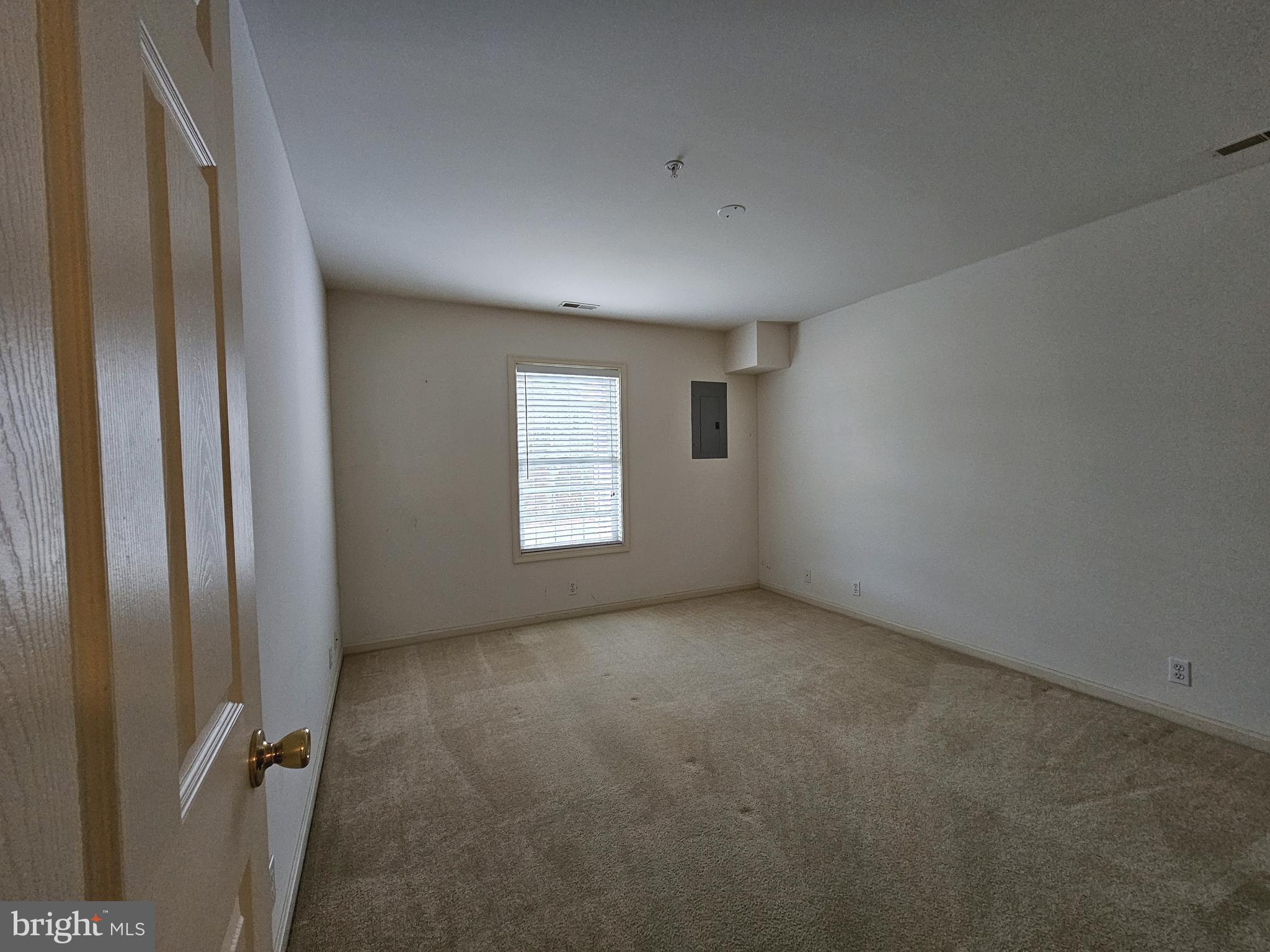 AVALON RETIREMENT COMM - Residential