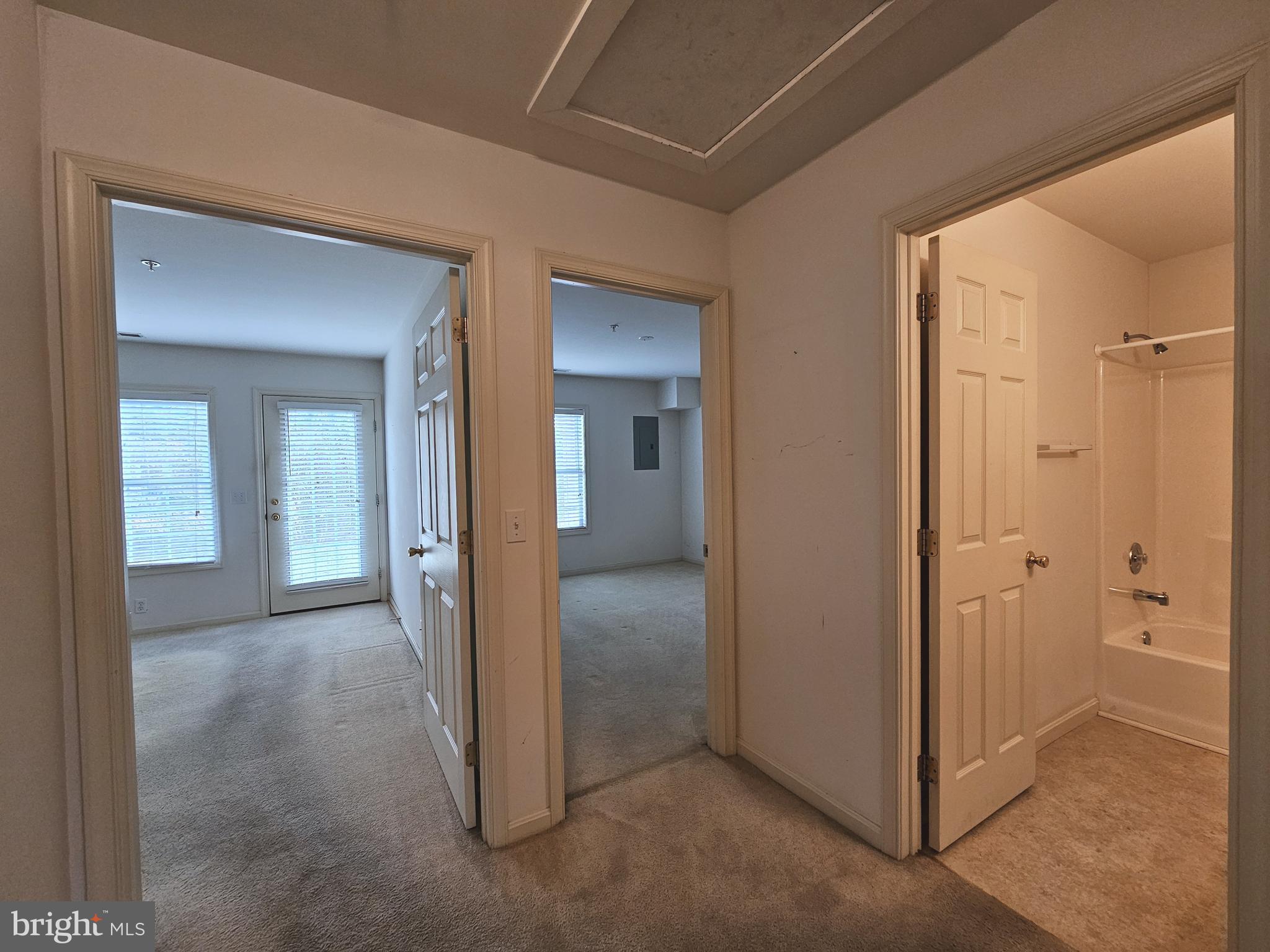 AVALON RETIREMENT COMM - Residential