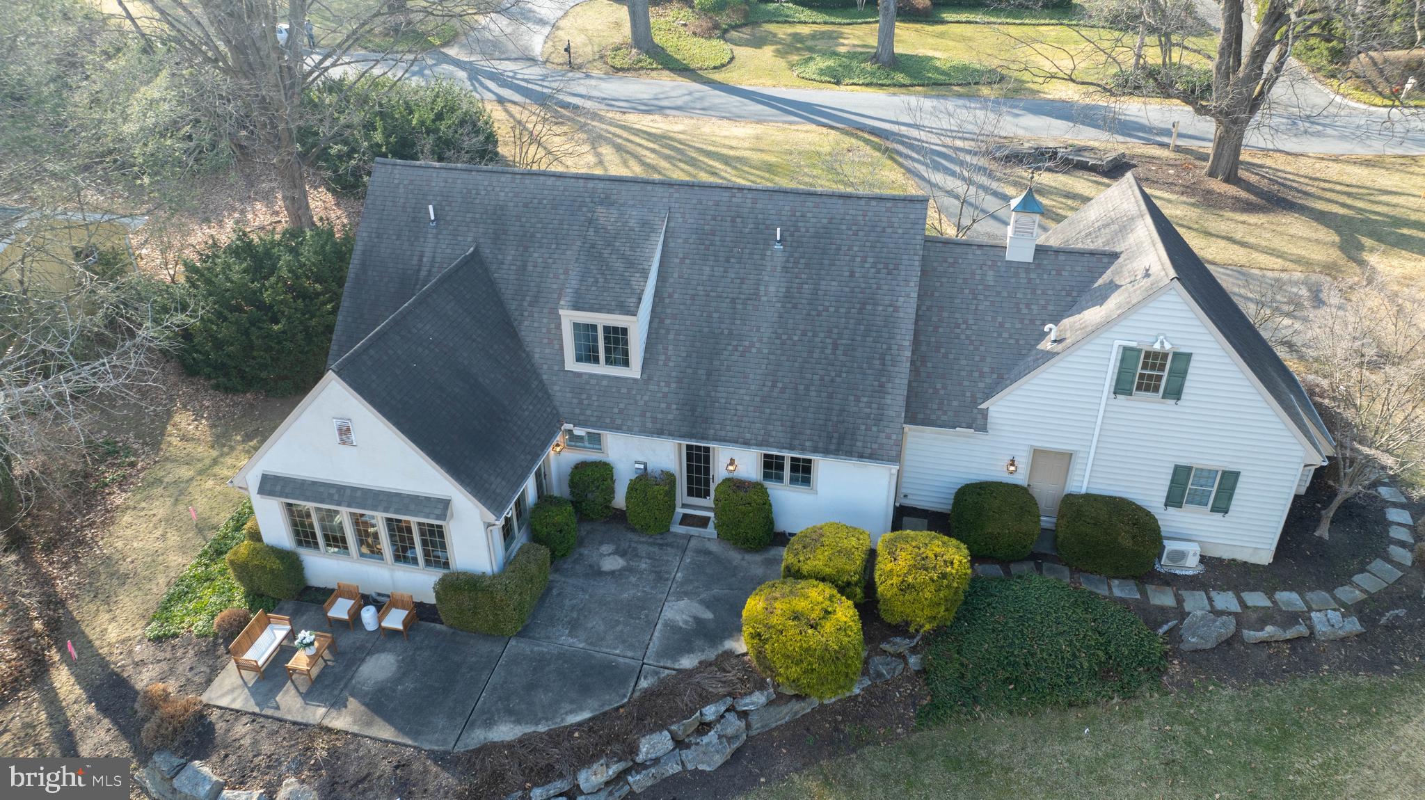 NEW SCHOOL LANE HILLS - Residential