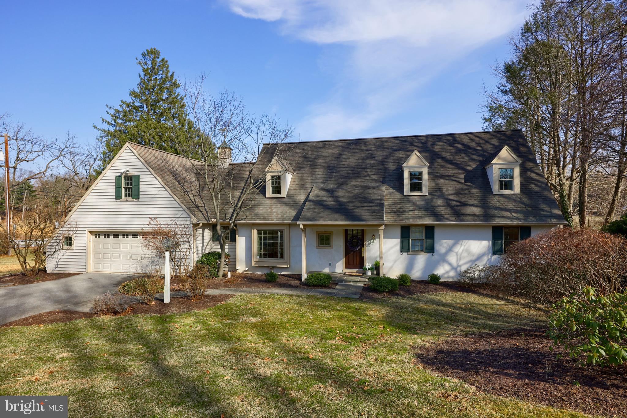 NEW SCHOOL LANE HILLS - Residential