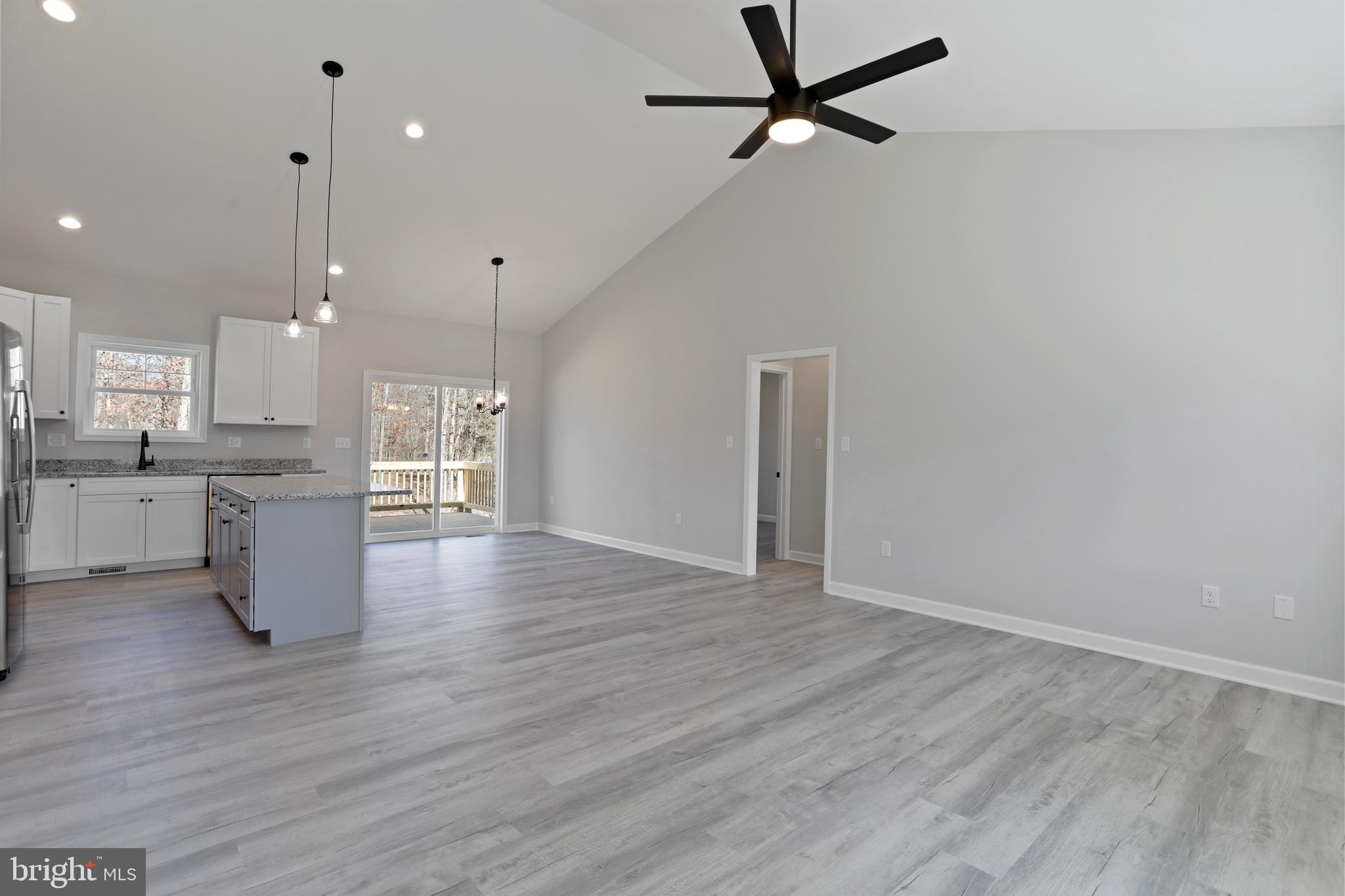 CAREFREE ACRES - Residential