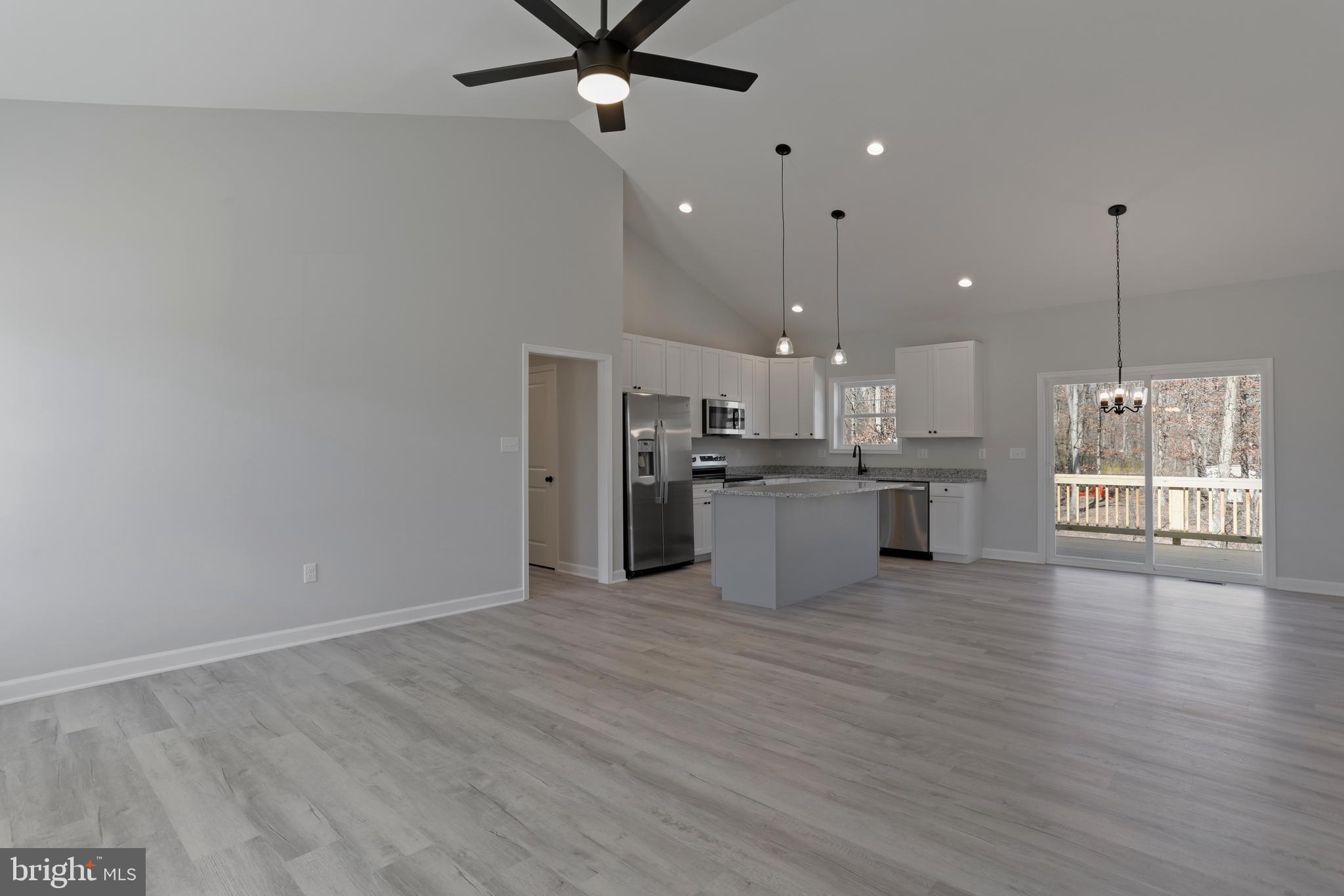 CAREFREE ACRES - Residential