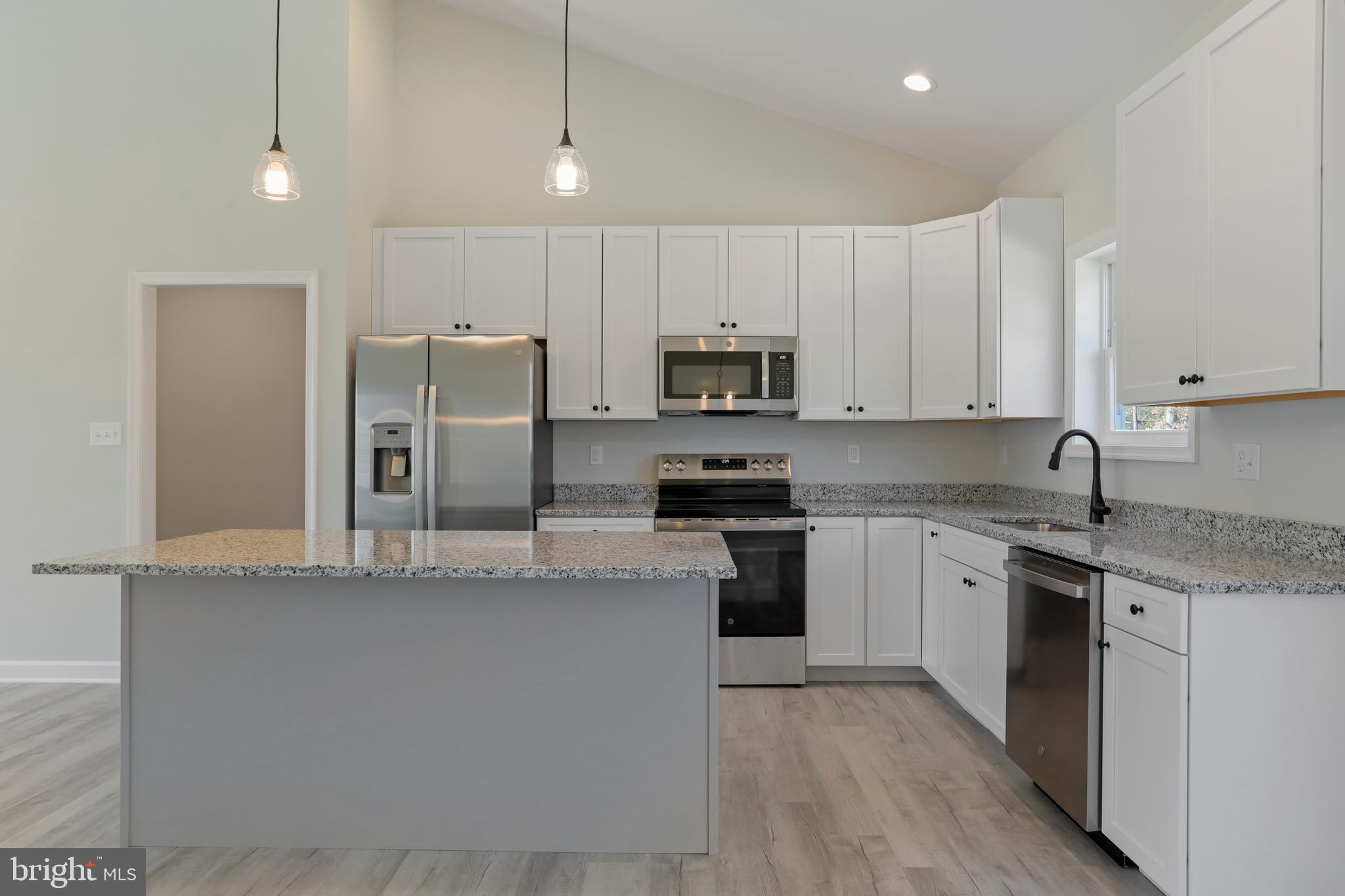 CAREFREE ACRES - Residential