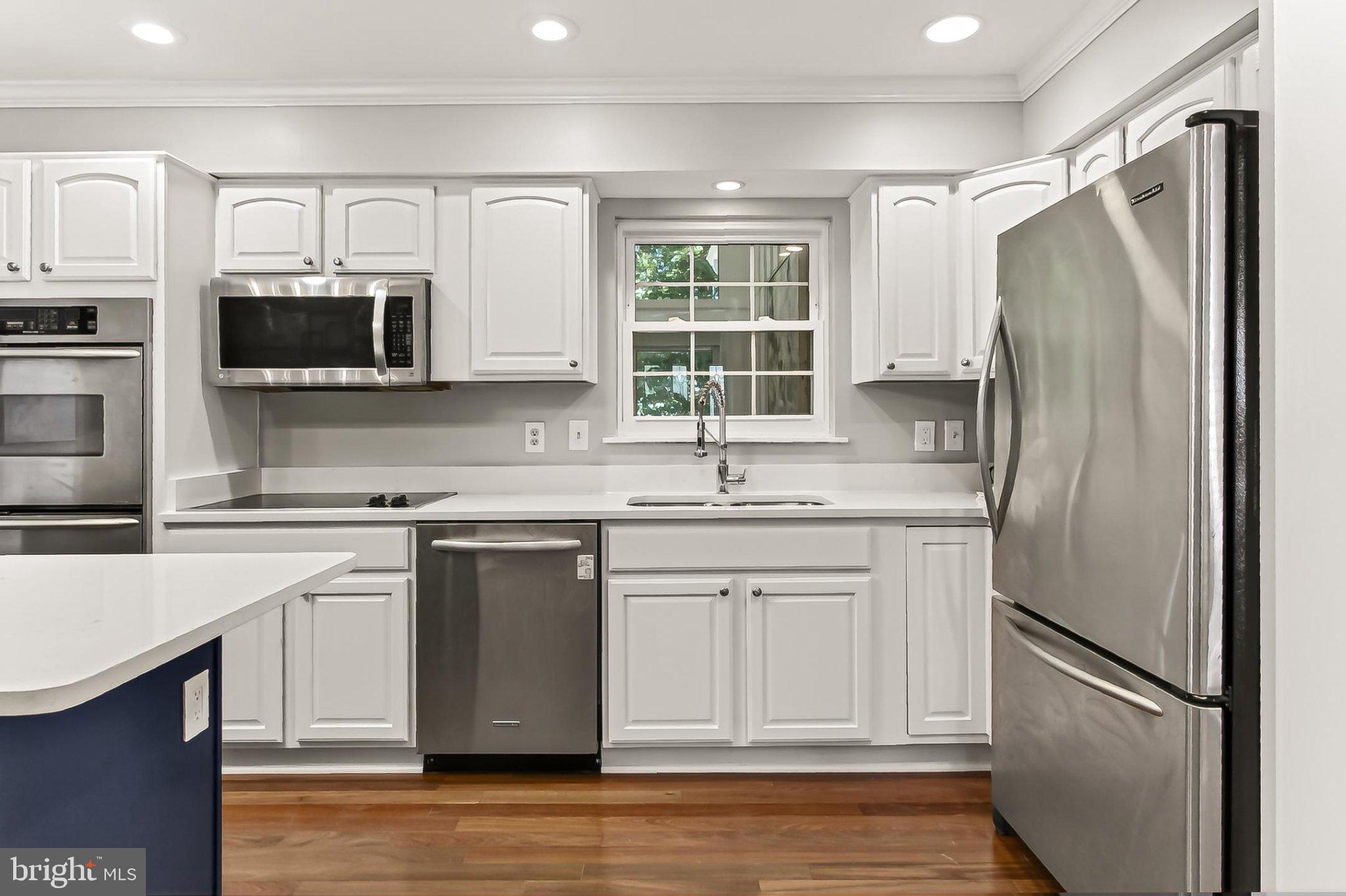 LAKEWOOD HILLS - Residential