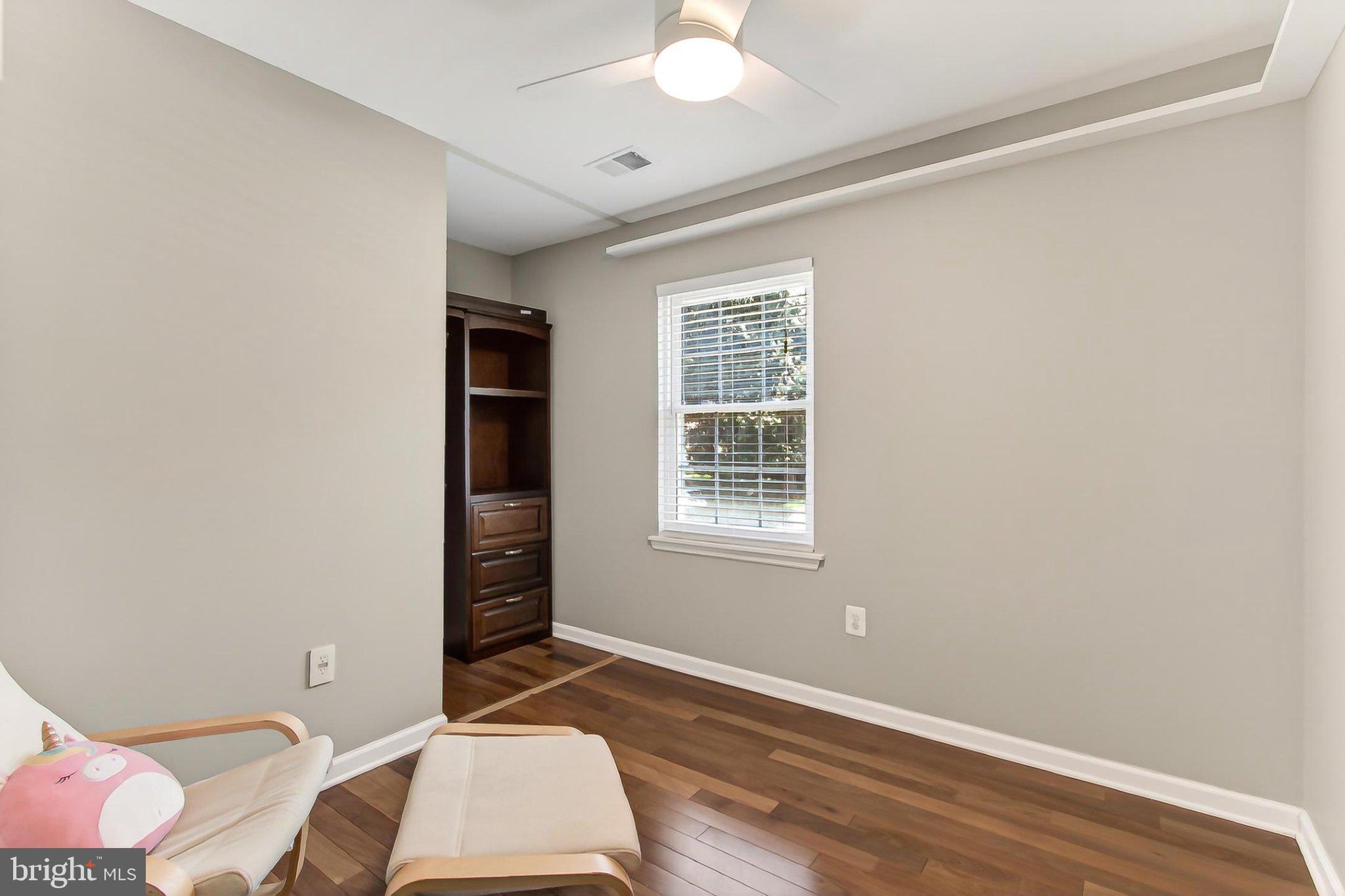 LAKEWOOD HILLS - Residential