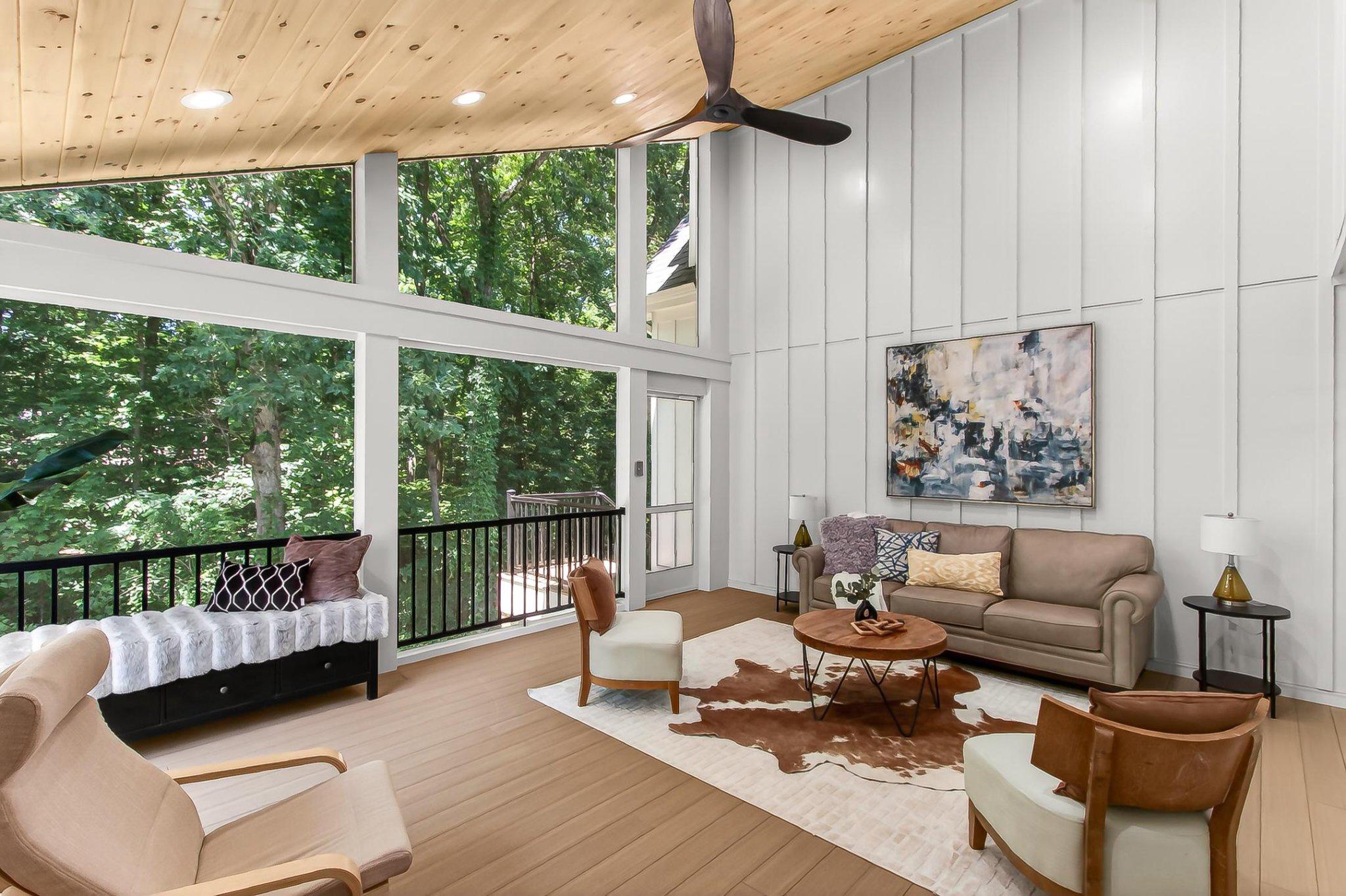 LAKEWOOD HILLS - Residential