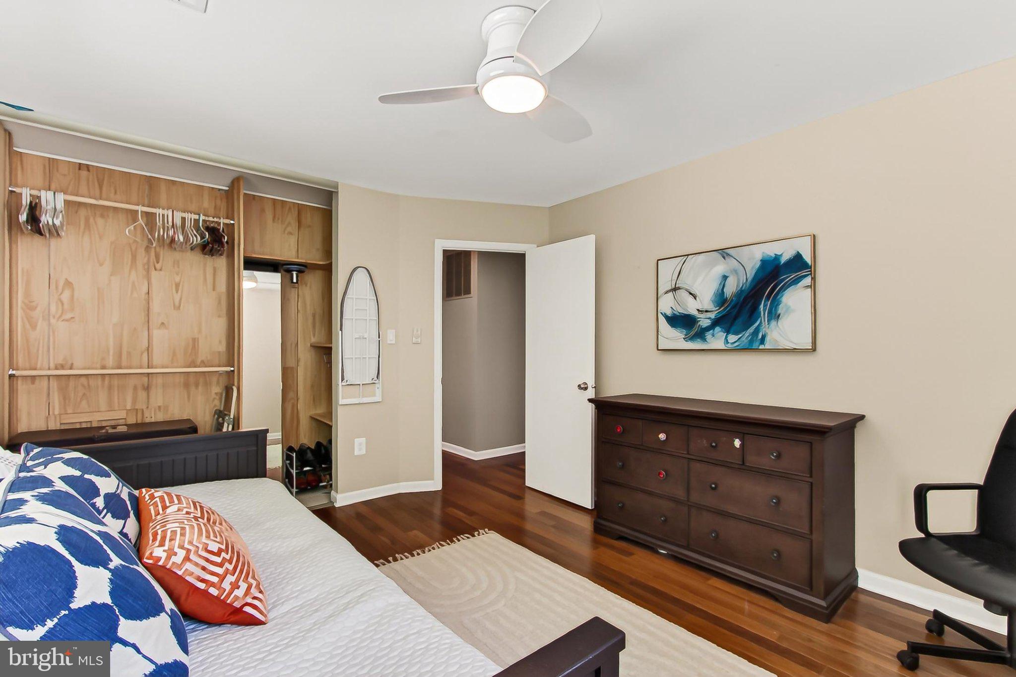 LAKEWOOD HILLS - Residential